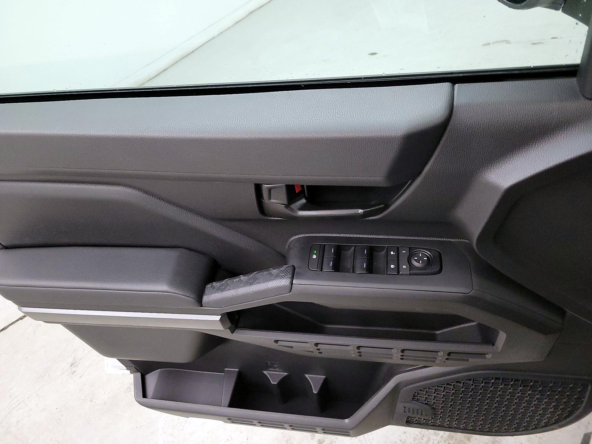 Thumbnail: 2024 Toyota Tacoma - 12