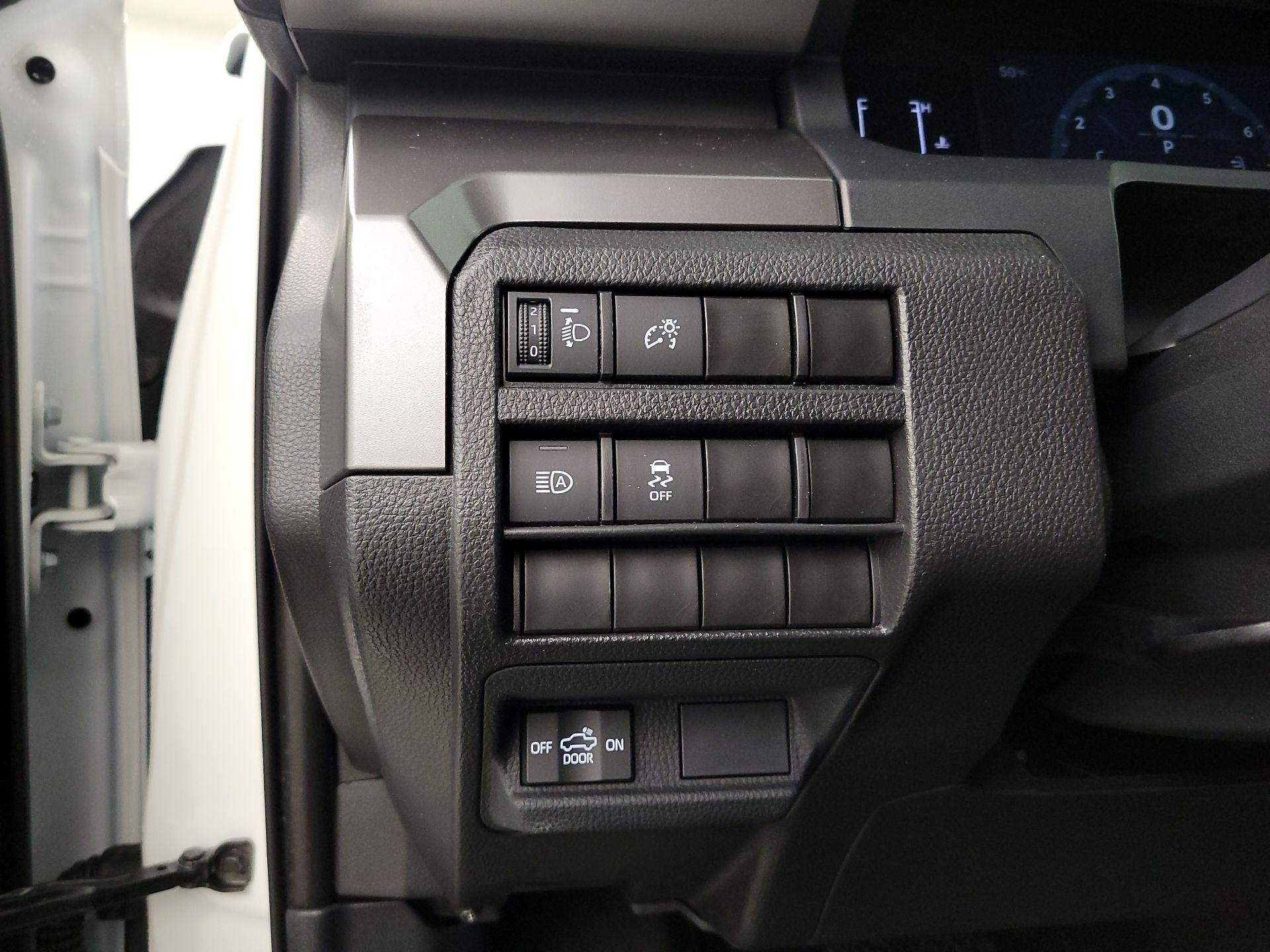 Thumbnail: 2024 Toyota Tacoma - 13