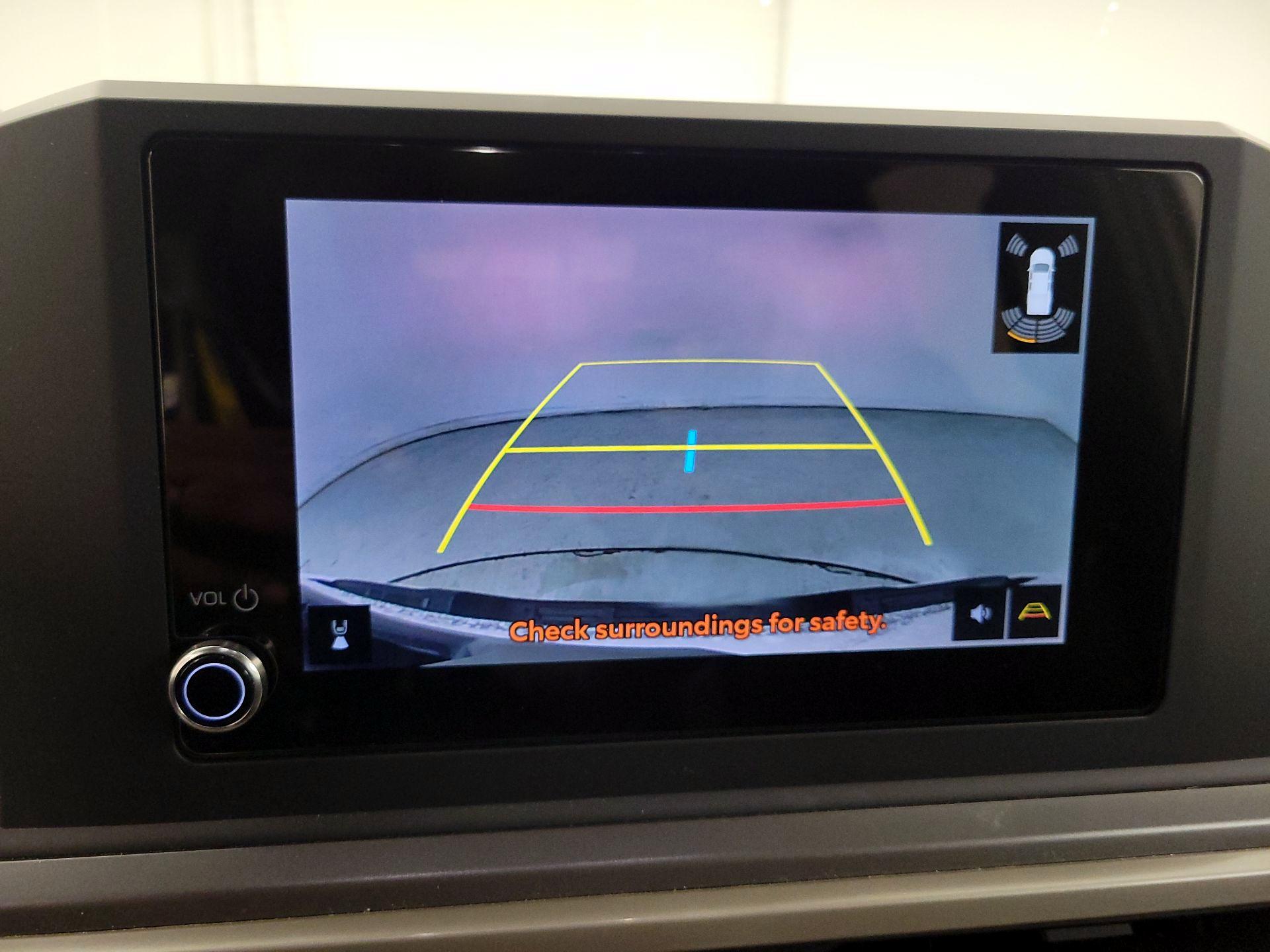 Thumbnail: 2024 Toyota Tacoma - 15