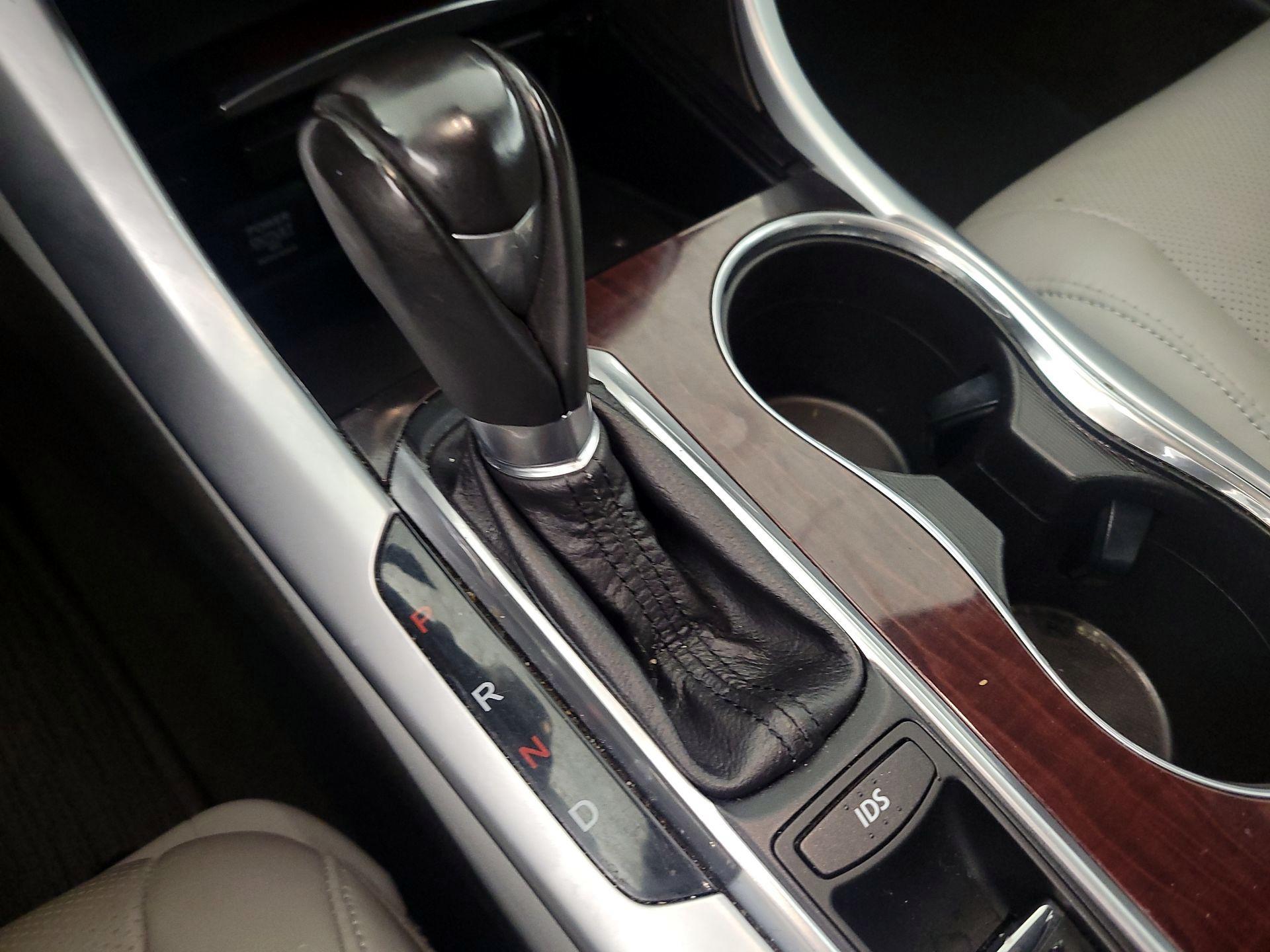 Thumbnail: 2017 Acura TLX - 18