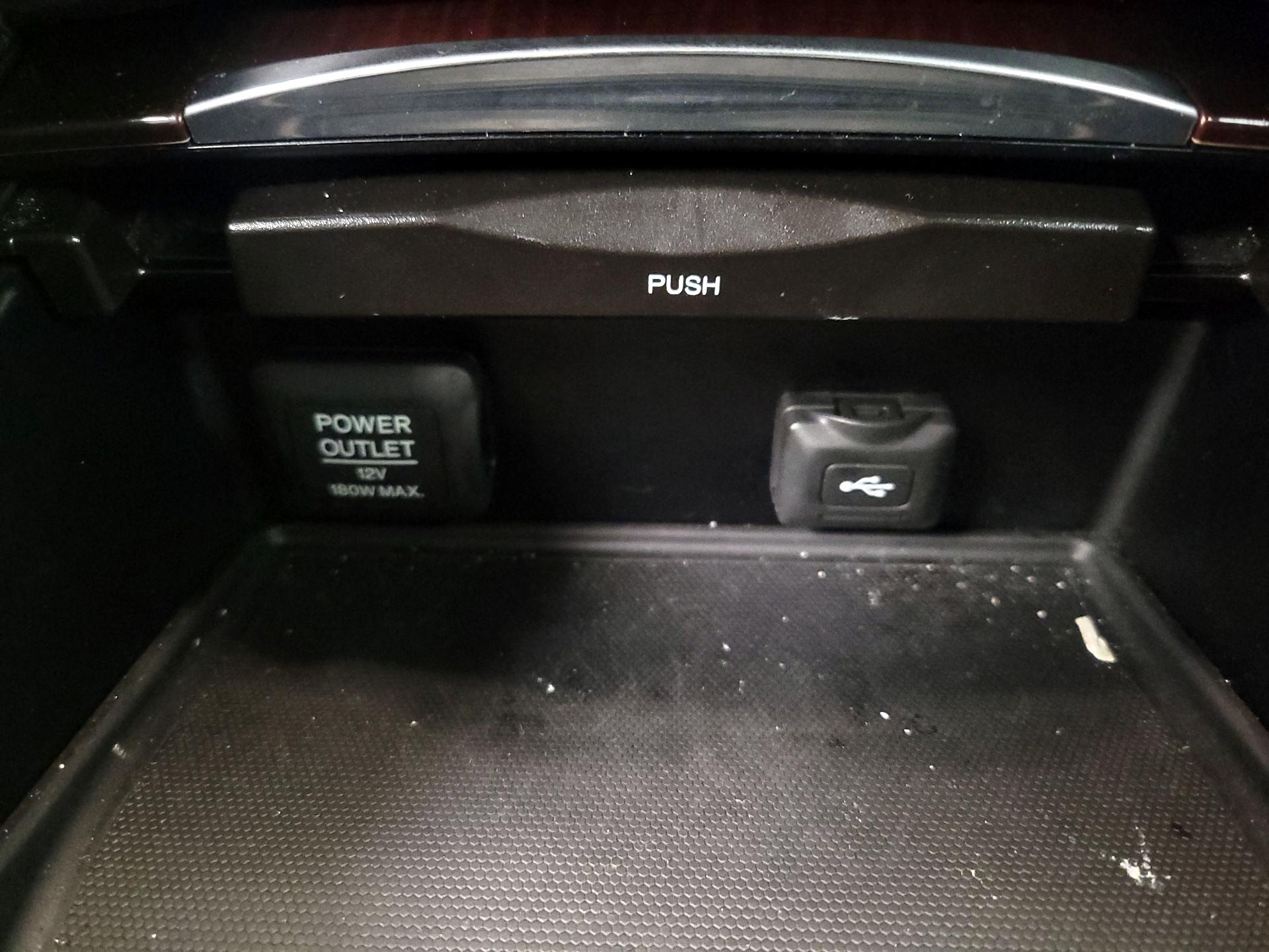 Thumbnail: 2017 Acura TLX - 19