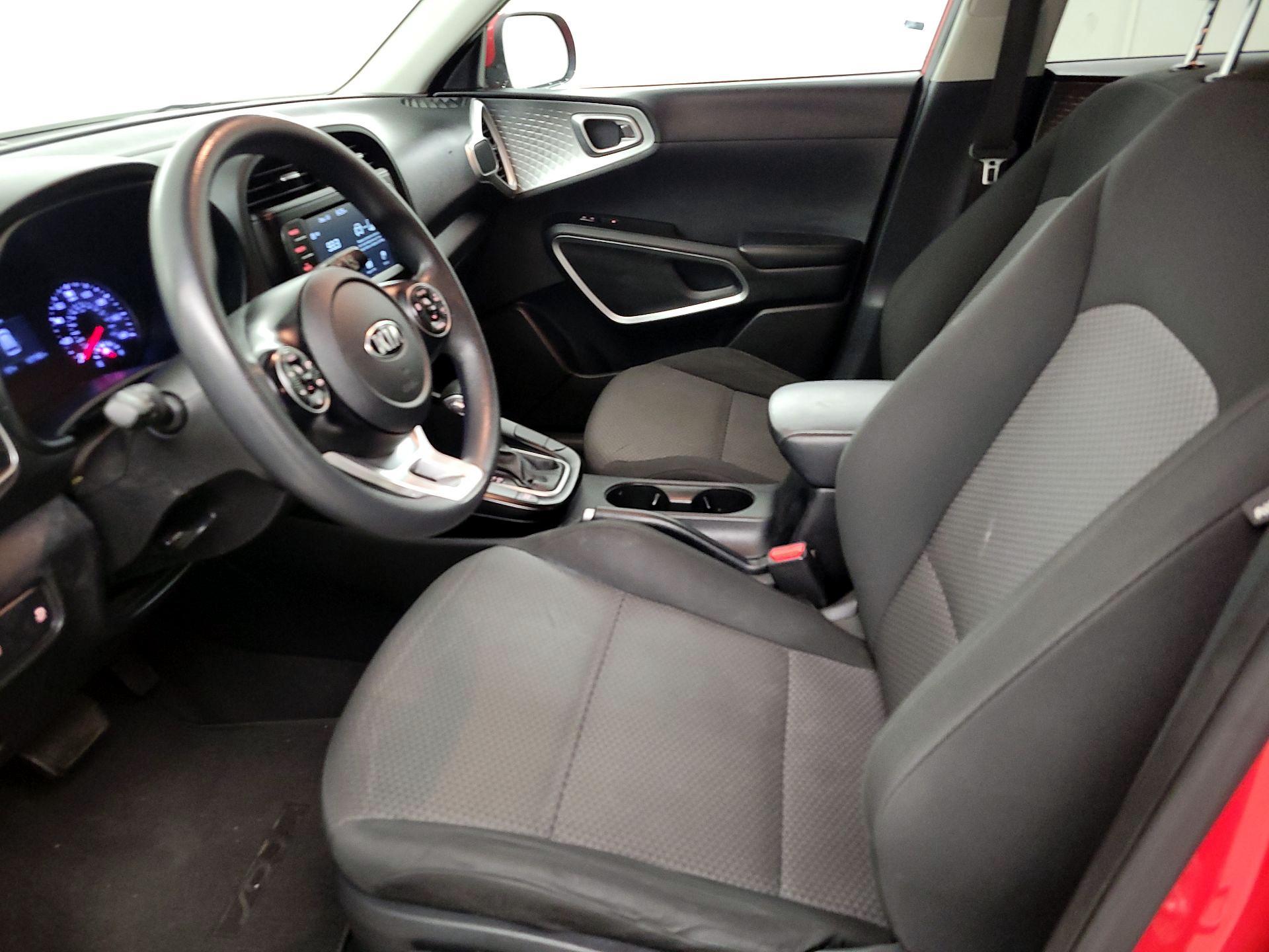 Thumbnail: 2020 Kia Soul - 11