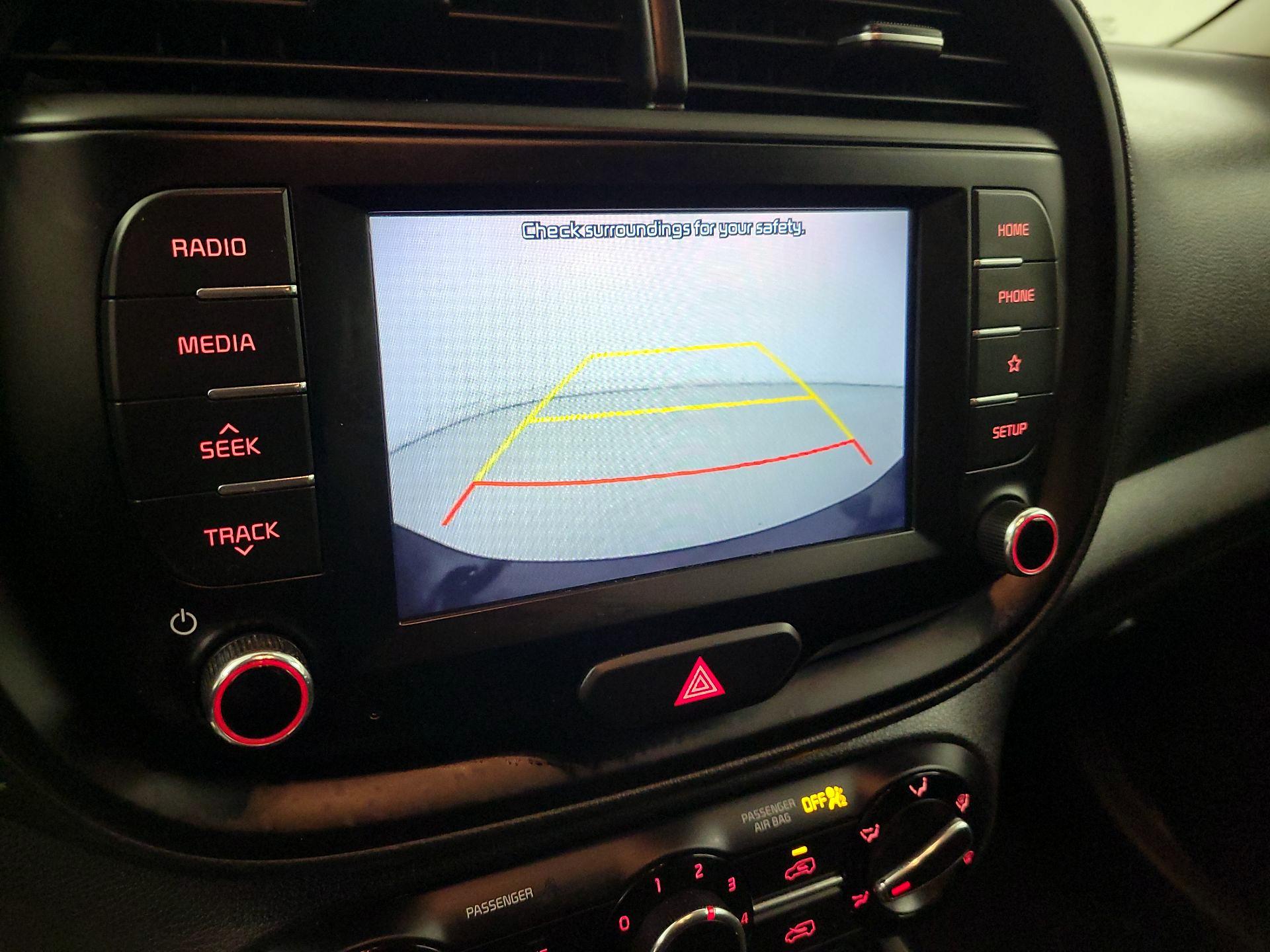 Thumbnail: 2020 Kia Soul - 14