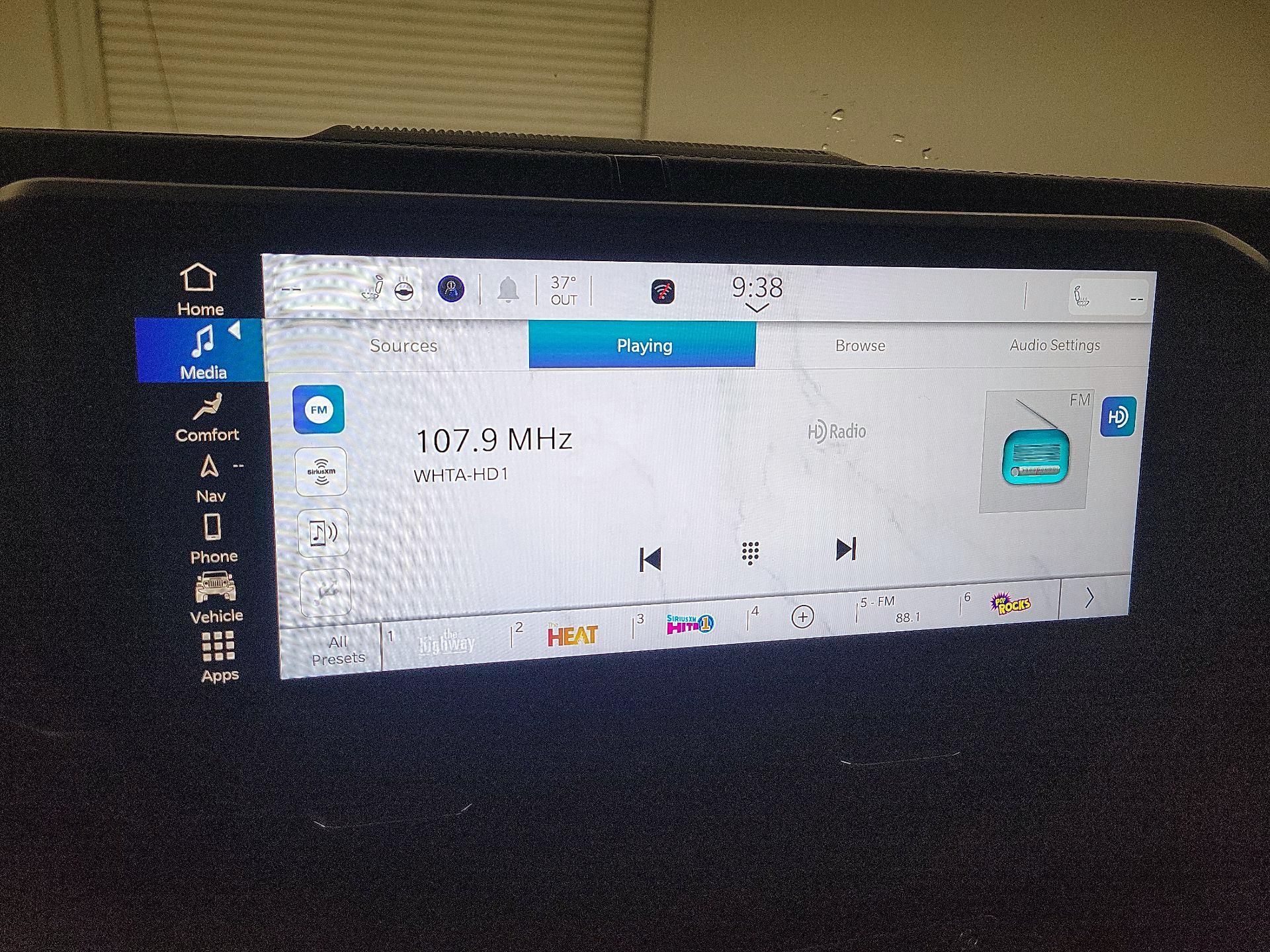 Thumbnail: 2024 Jeep Wrangler - 16