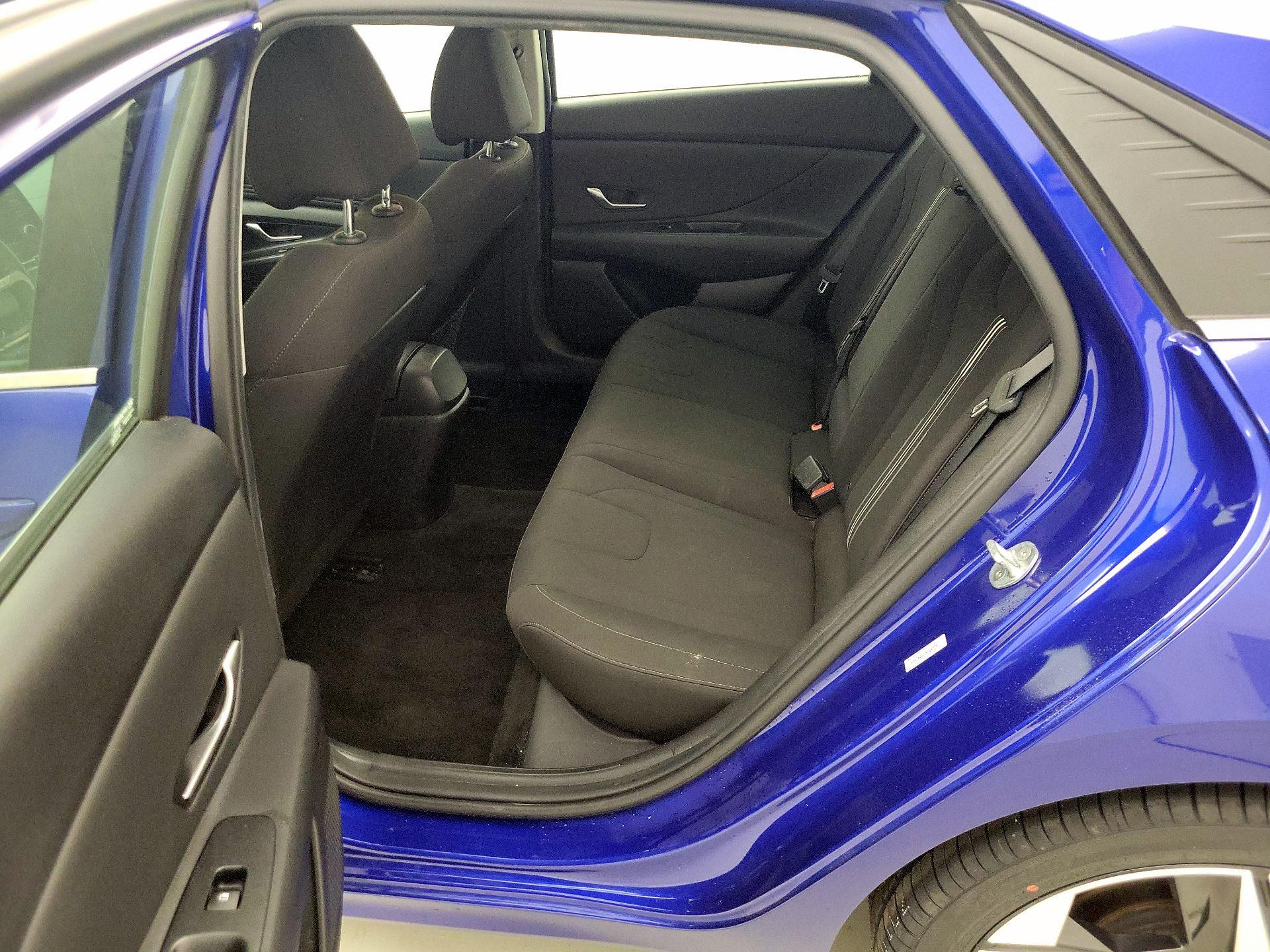 Thumbnail: 2022 Hyundai Elantra - 20