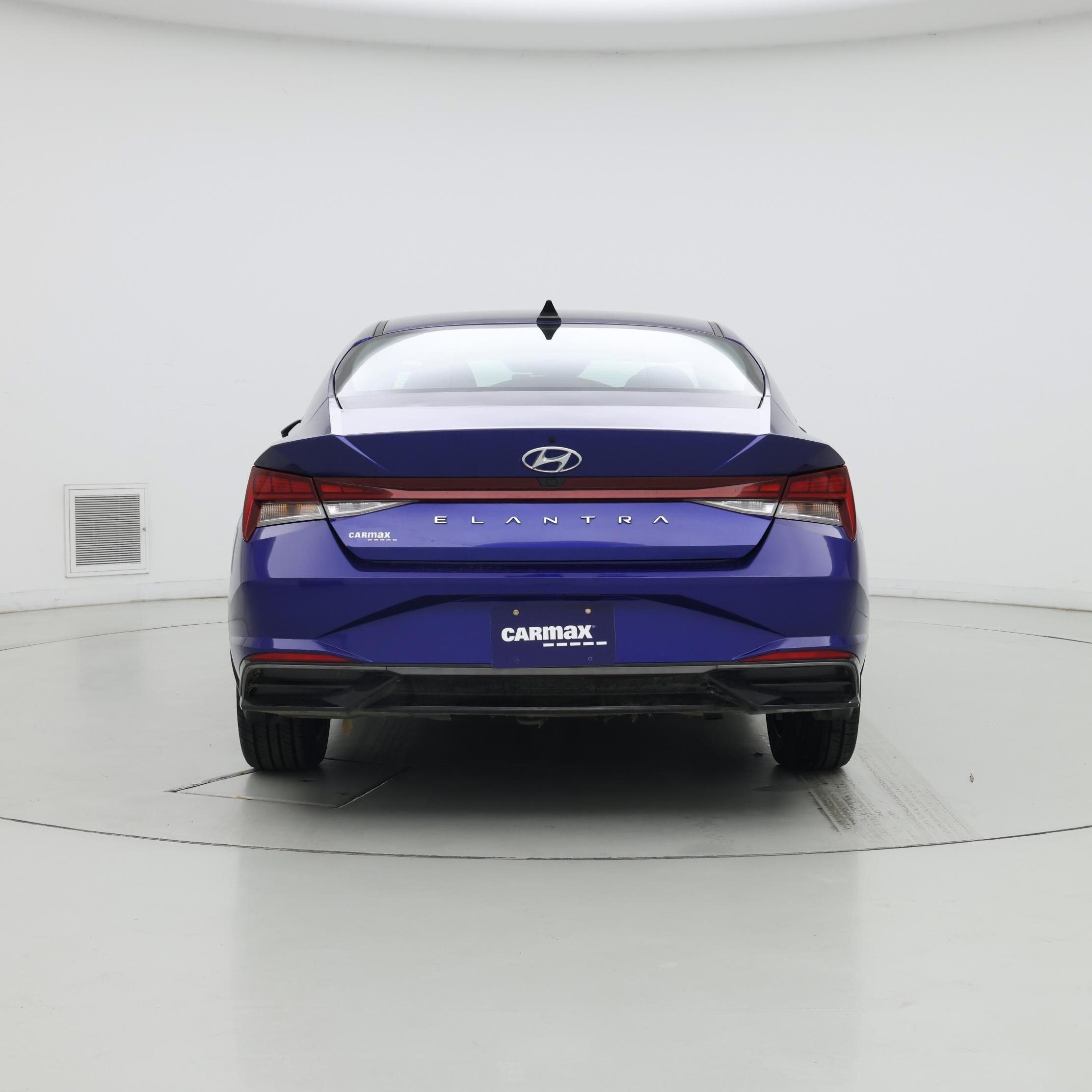Thumbnail: 2022 Hyundai Elantra - 6