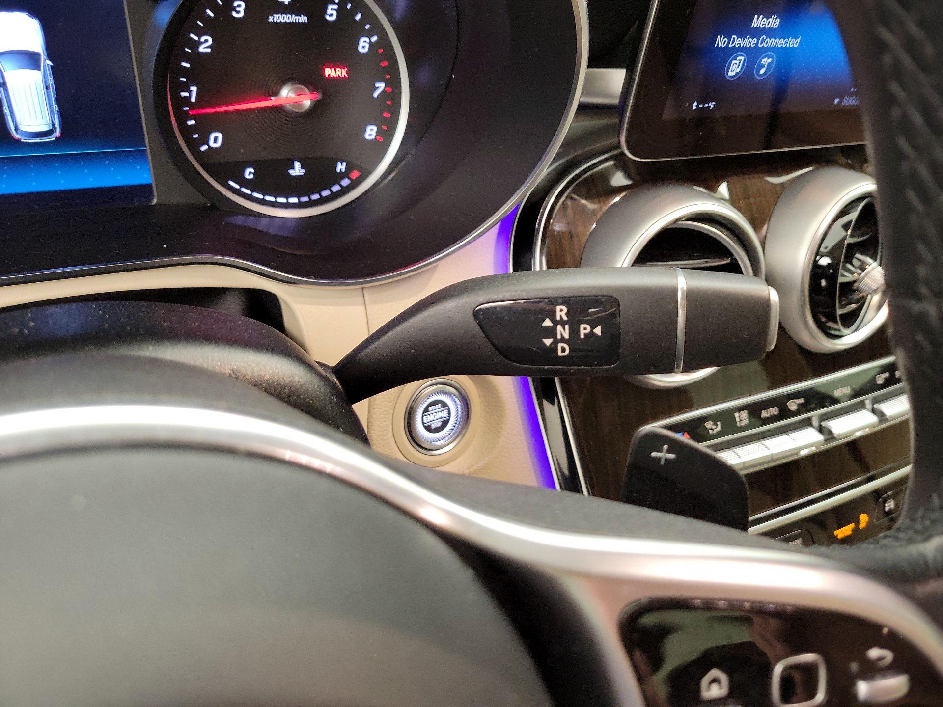 Thumbnail: 2022 Mercedes-Benz GLC - 17