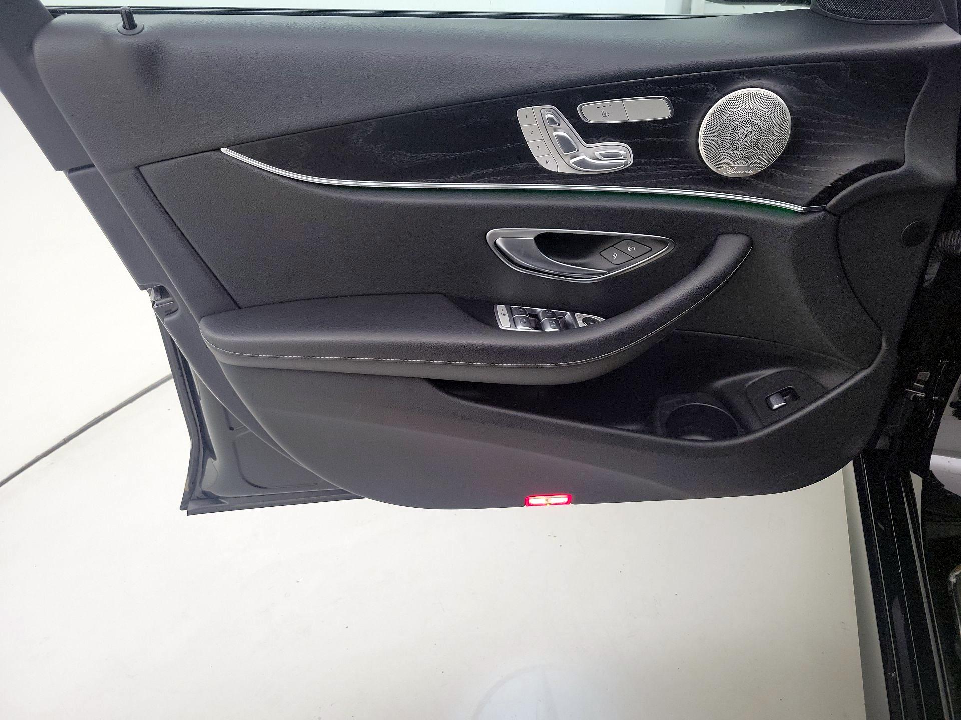 Thumbnail: 2022 Mercedes-Benz E-Class - 12