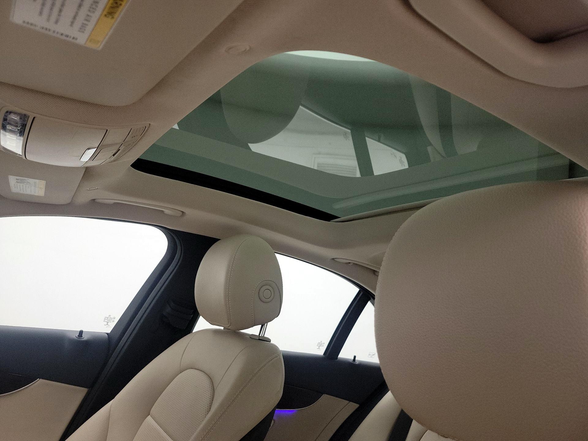 Thumbnail: 2021 Mercedes-Benz C-Class - 19