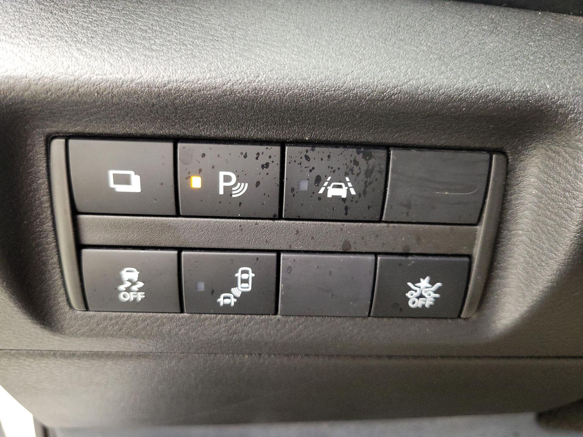 Thumbnail: 2022 Nissan Kicks - 13