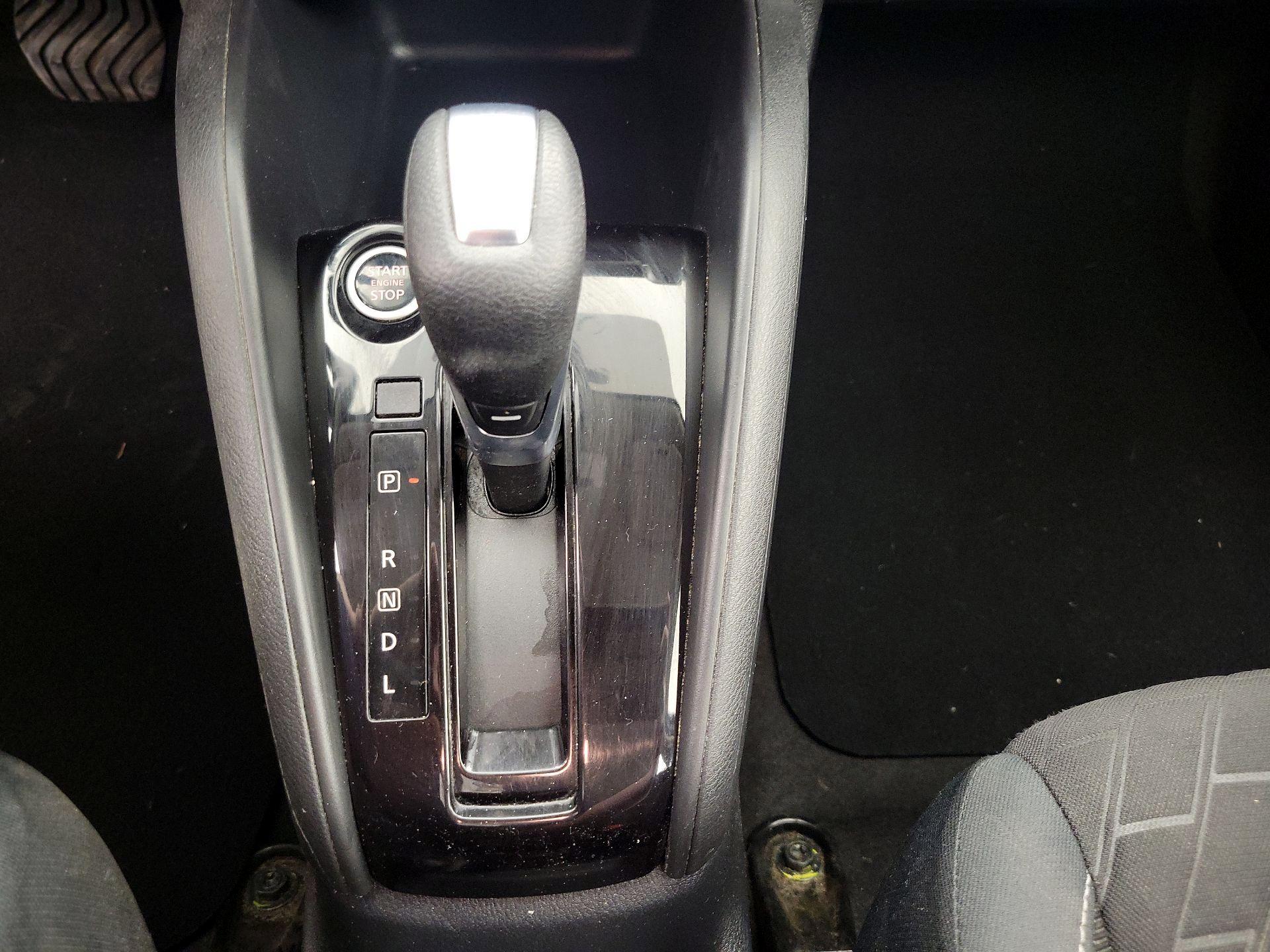 Thumbnail: 2022 Nissan Kicks - 17