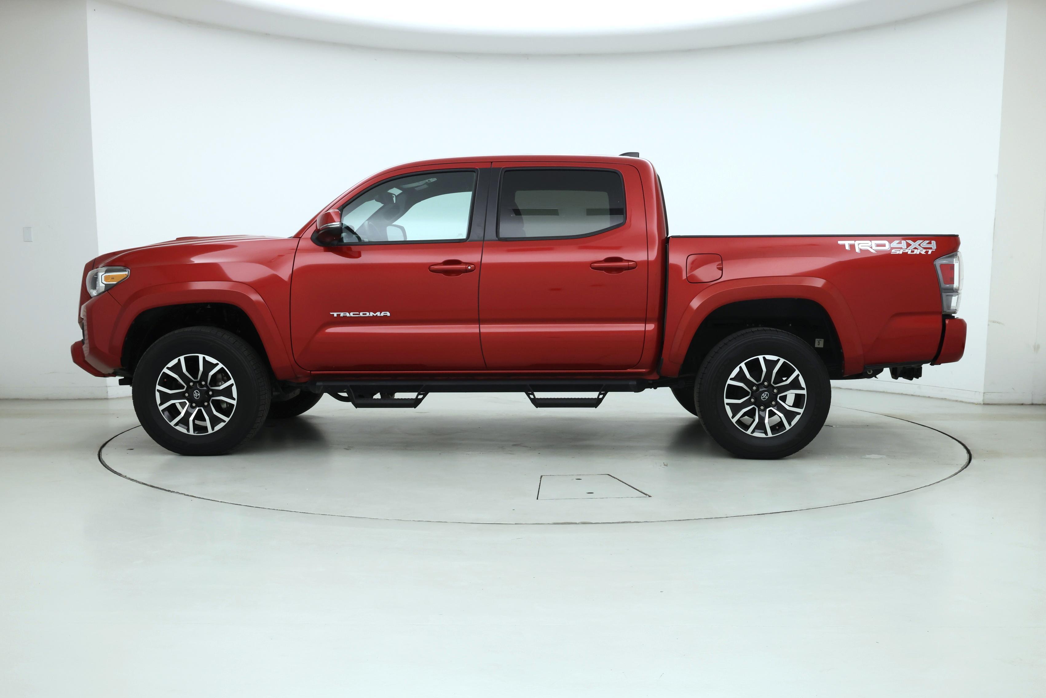 Thumbnail: 2022 Toyota Tacoma - 3