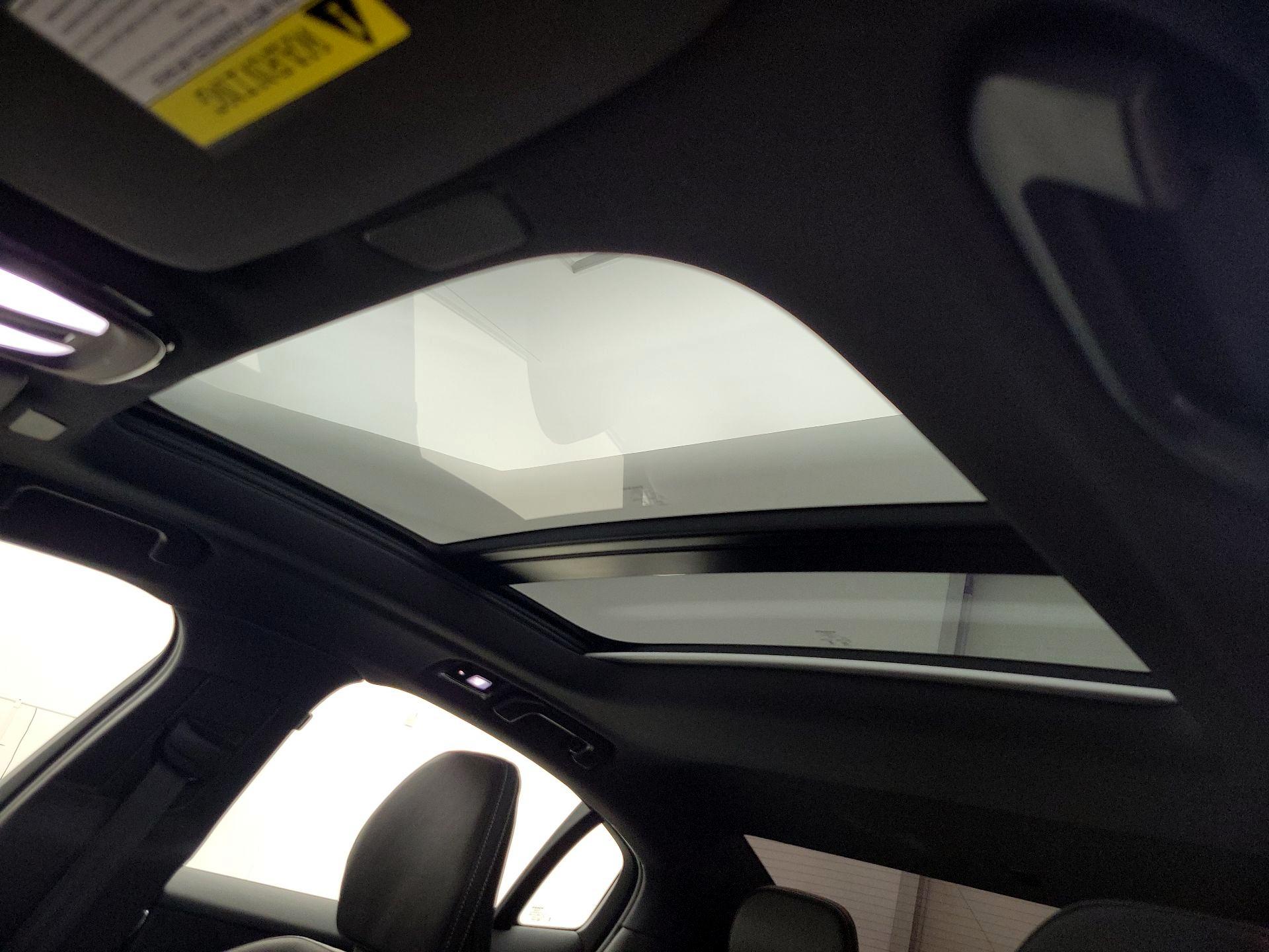 Thumbnail: 2024 Volvo S60 - 19