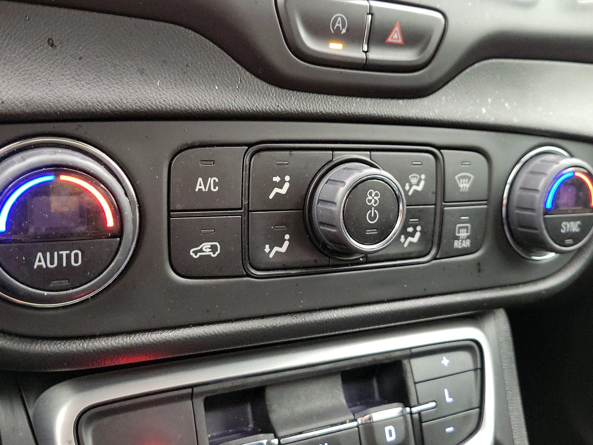 Thumbnail: 2023 GMC Terrain - 16