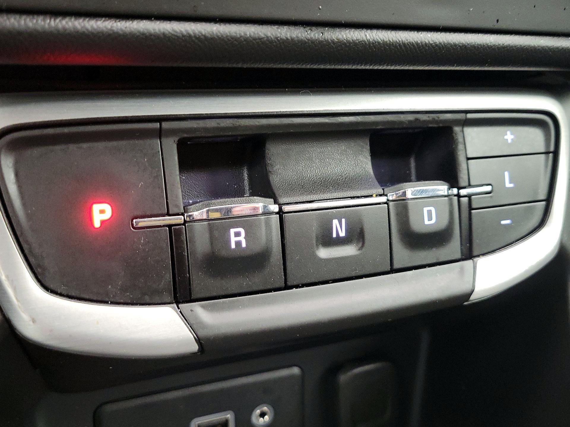 Thumbnail: 2023 GMC Terrain - 17