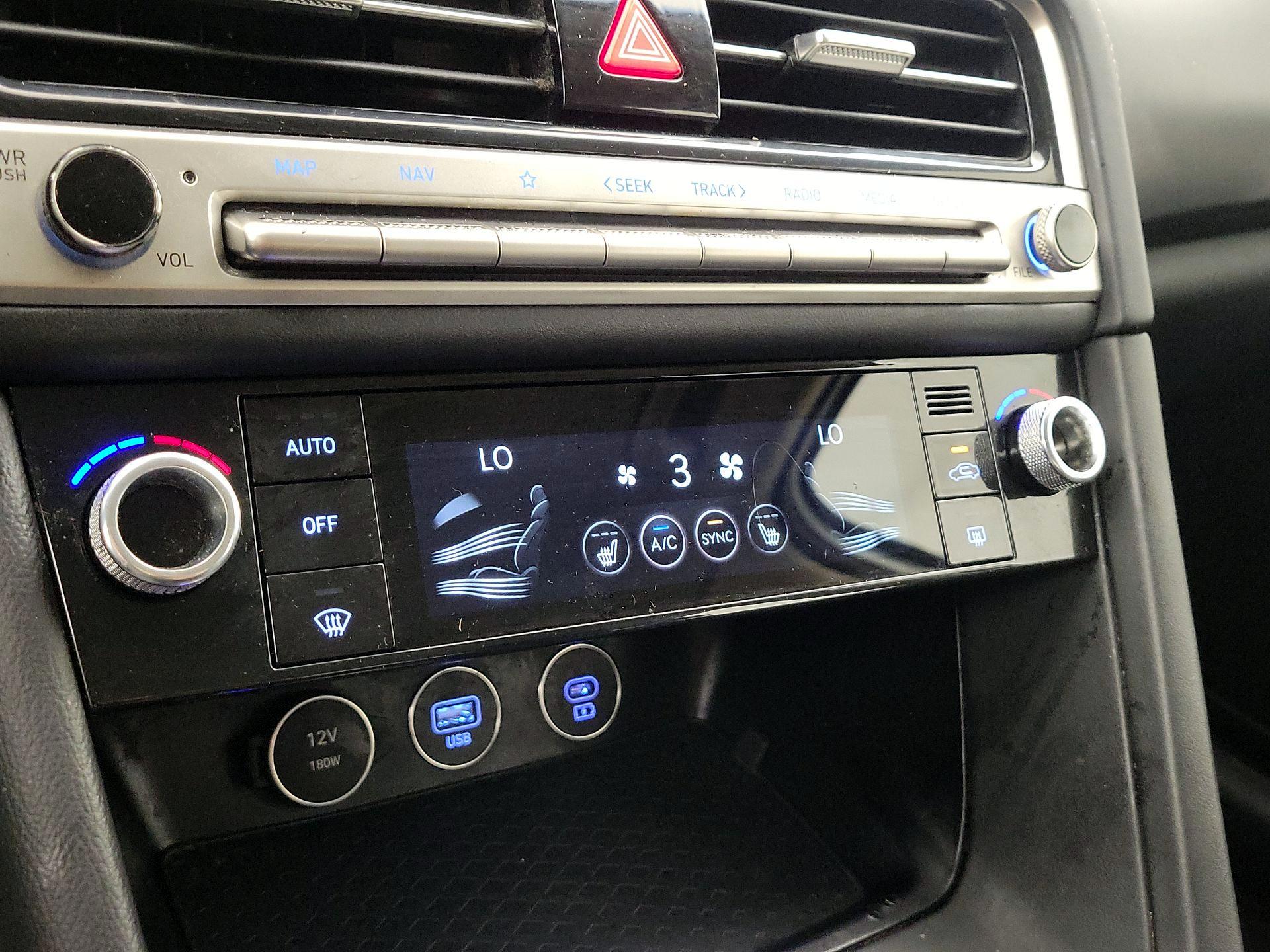 Thumbnail: 2024 Genesis G70 - 17