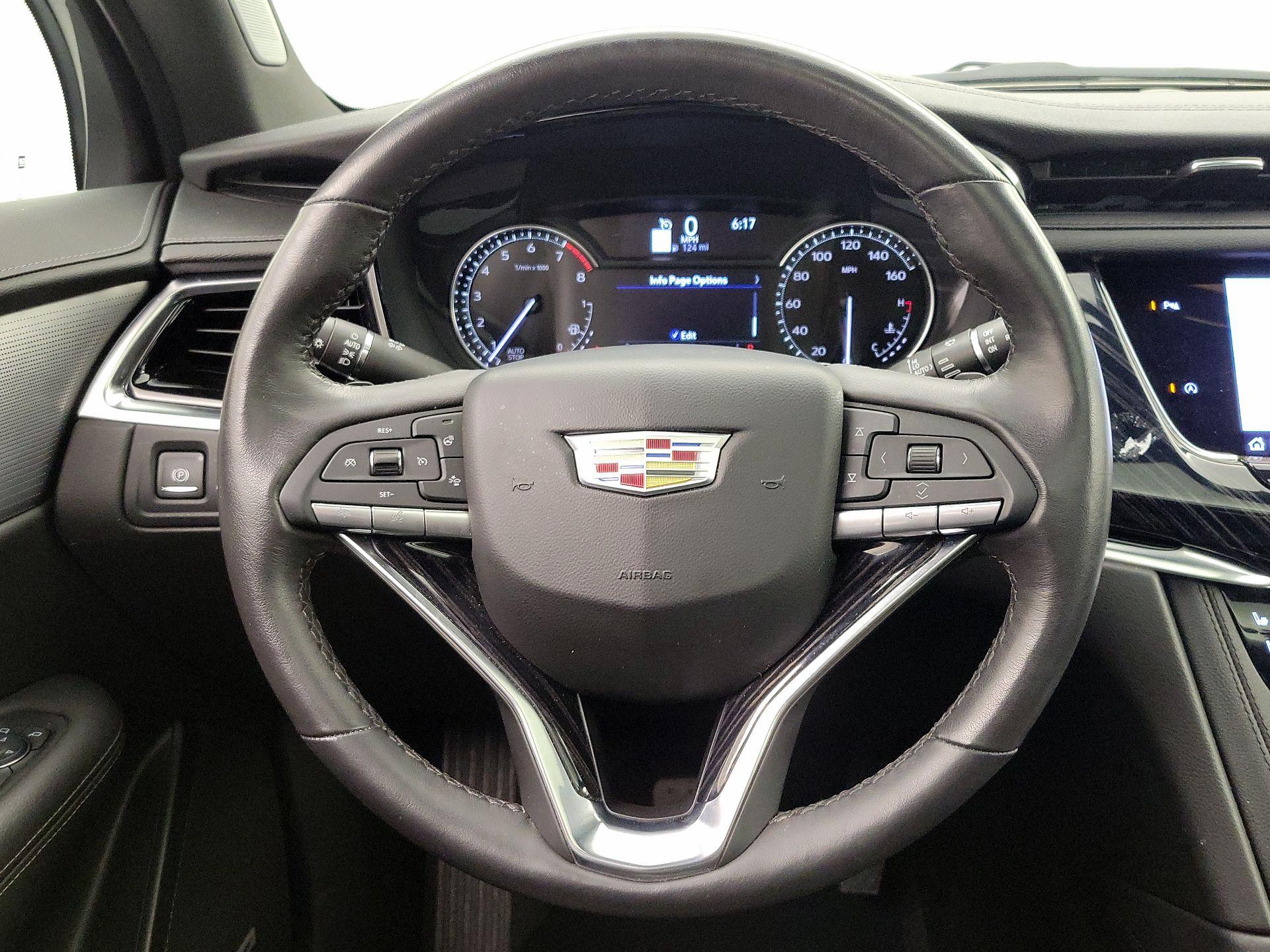 Thumbnail: 2025 Cadillac XT6 - 10