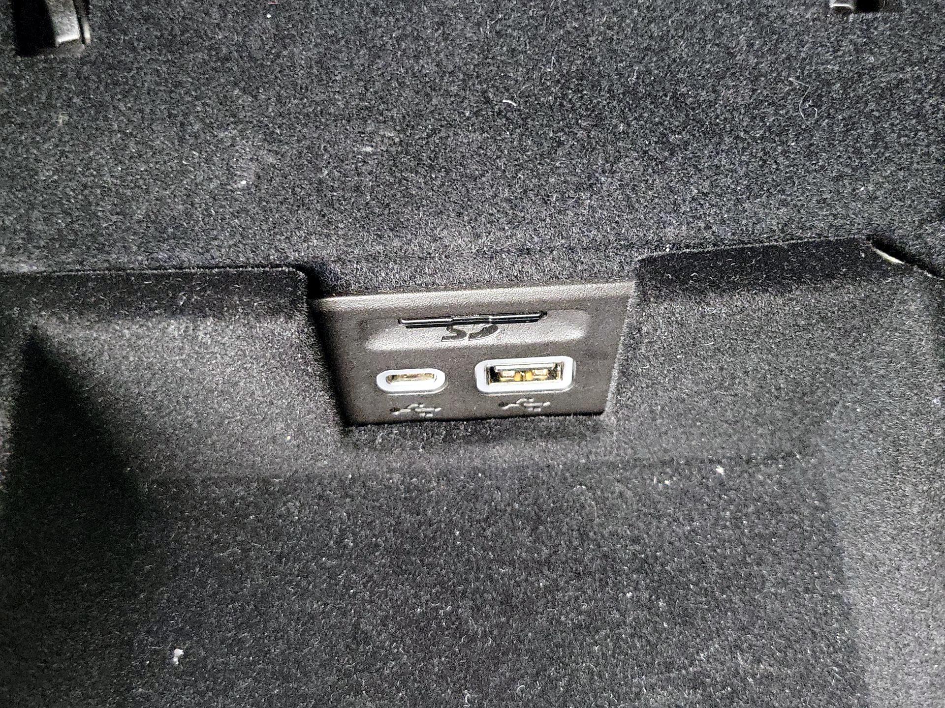 Thumbnail: 2025 Cadillac XT6 - 19