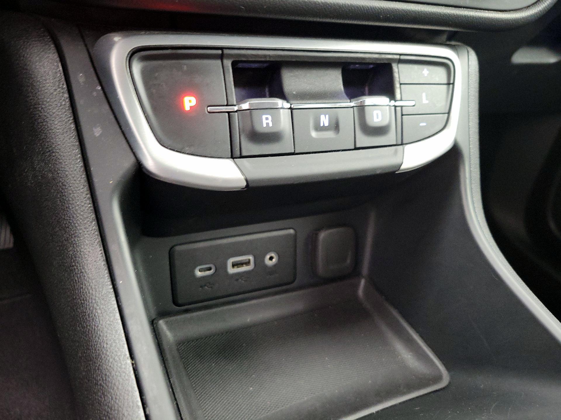 Thumbnail: 2024 GMC Terrain - 17