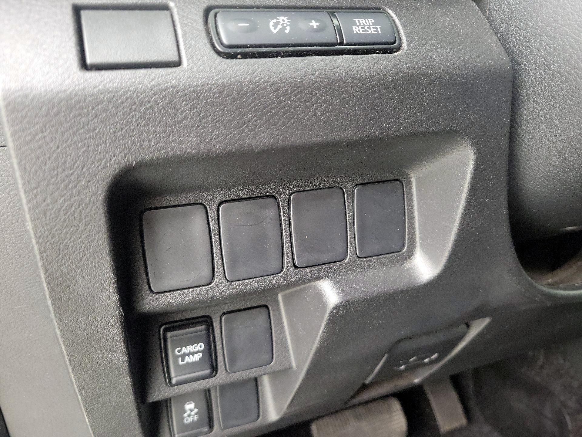 Thumbnail: 2023 Nissan Frontier - 13