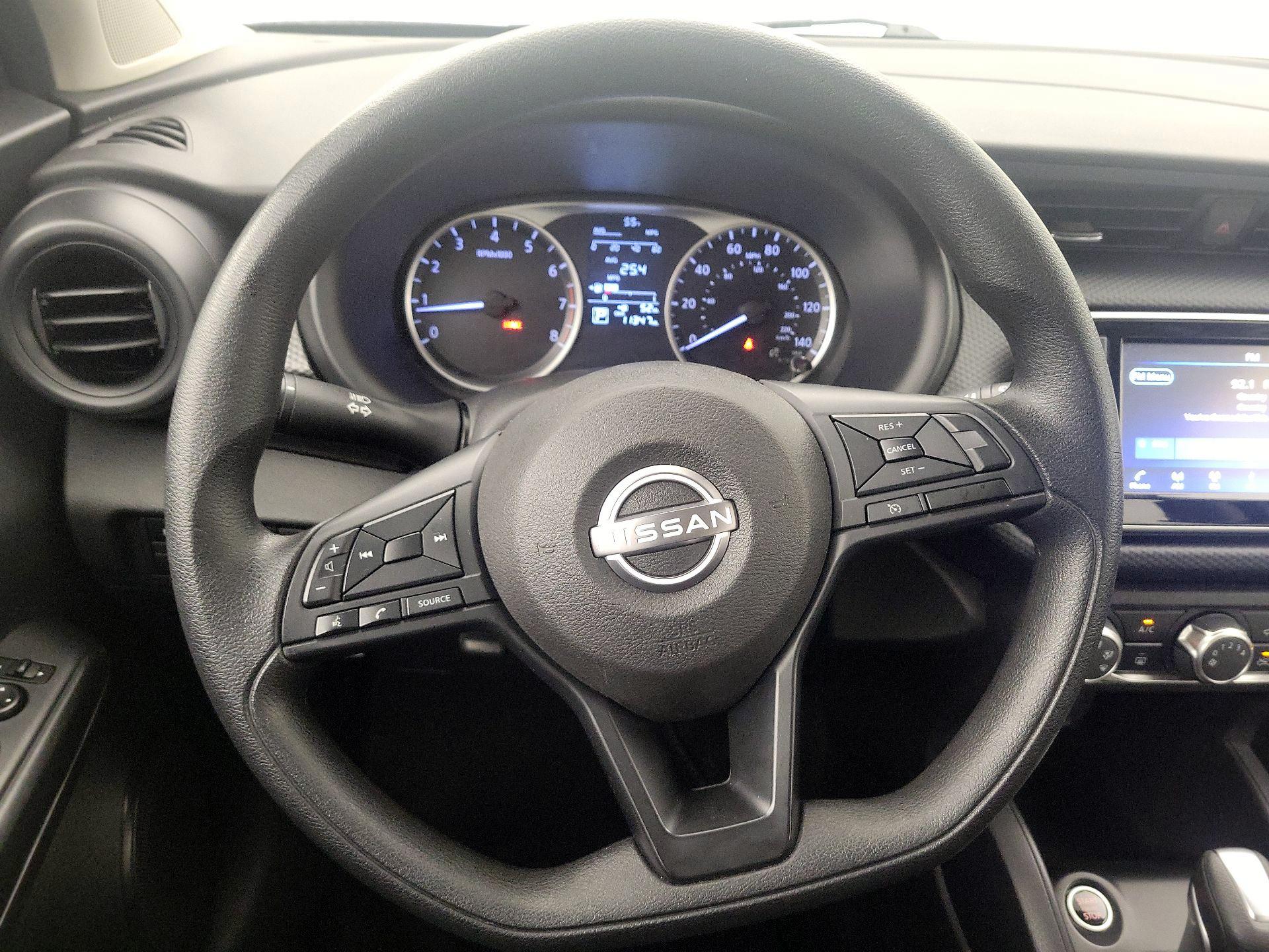 Thumbnail: 2023 Nissan Kicks - 10