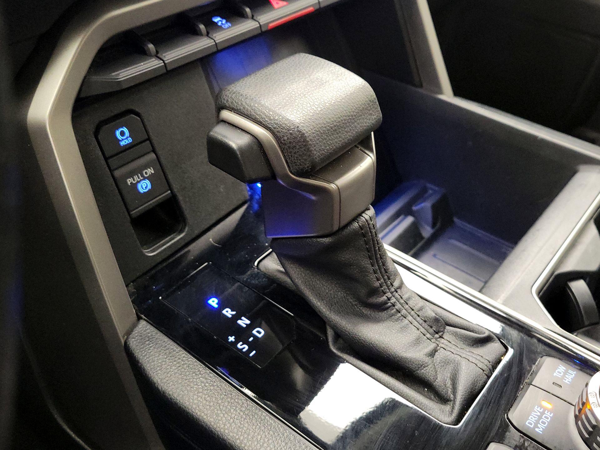 Thumbnail: 2023 Toyota Tundra - 17