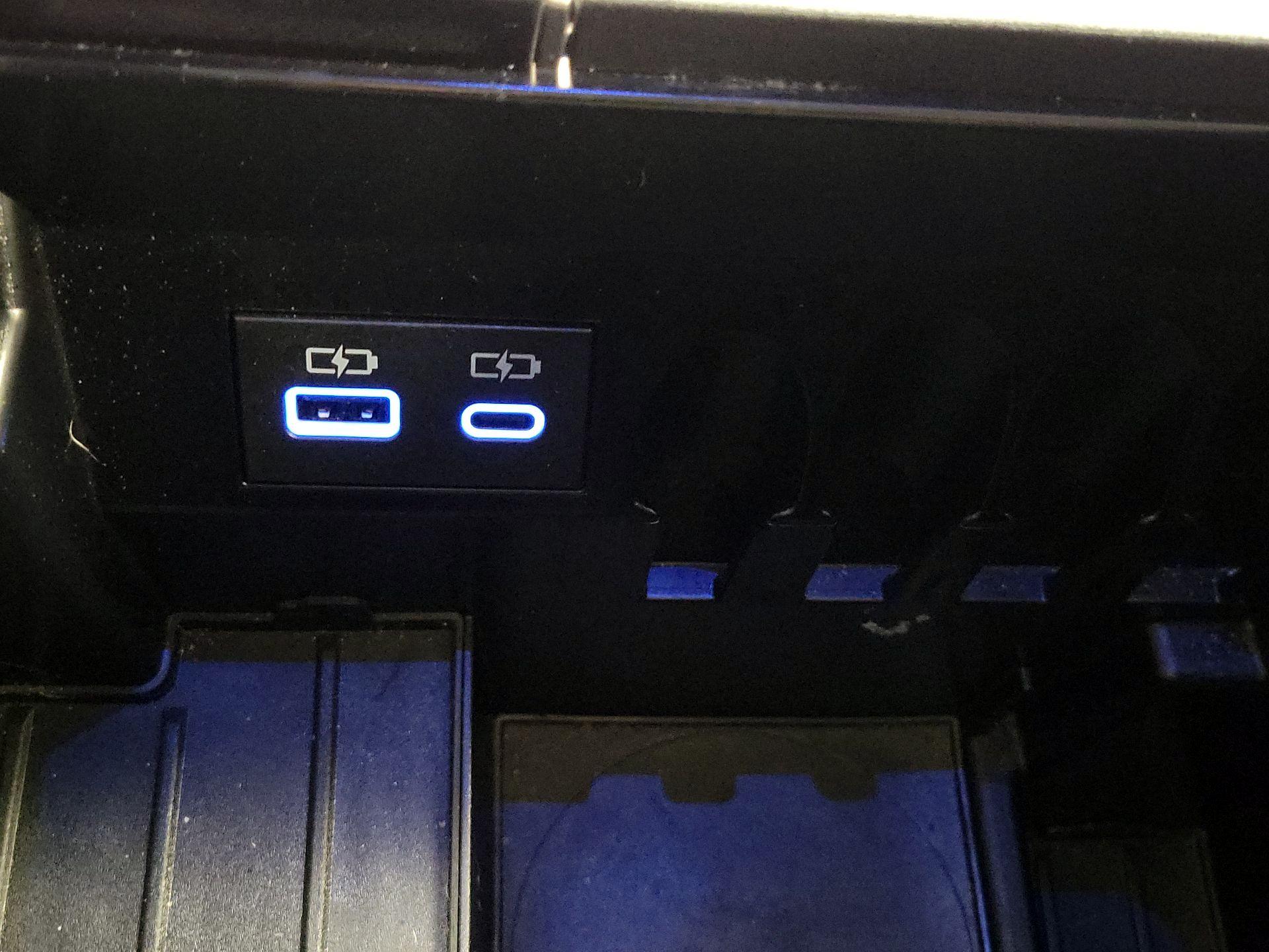 Thumbnail: 2023 Toyota Tundra - 18