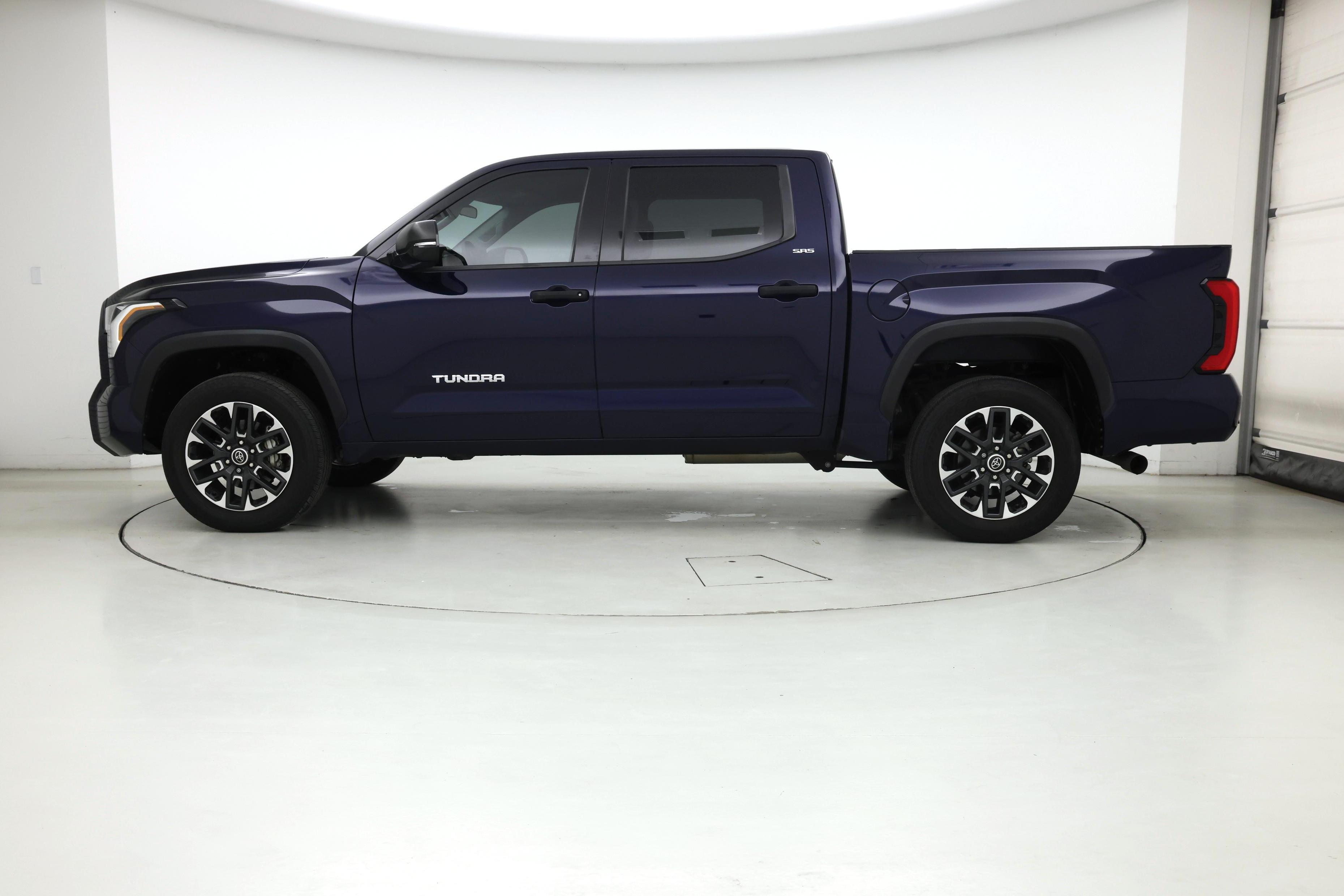 Thumbnail: 2023 Toyota Tundra - 3