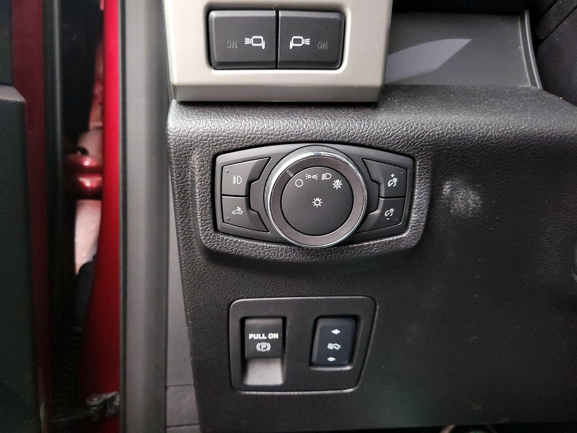 Thumbnail: 2018 Ford F-150 - 13