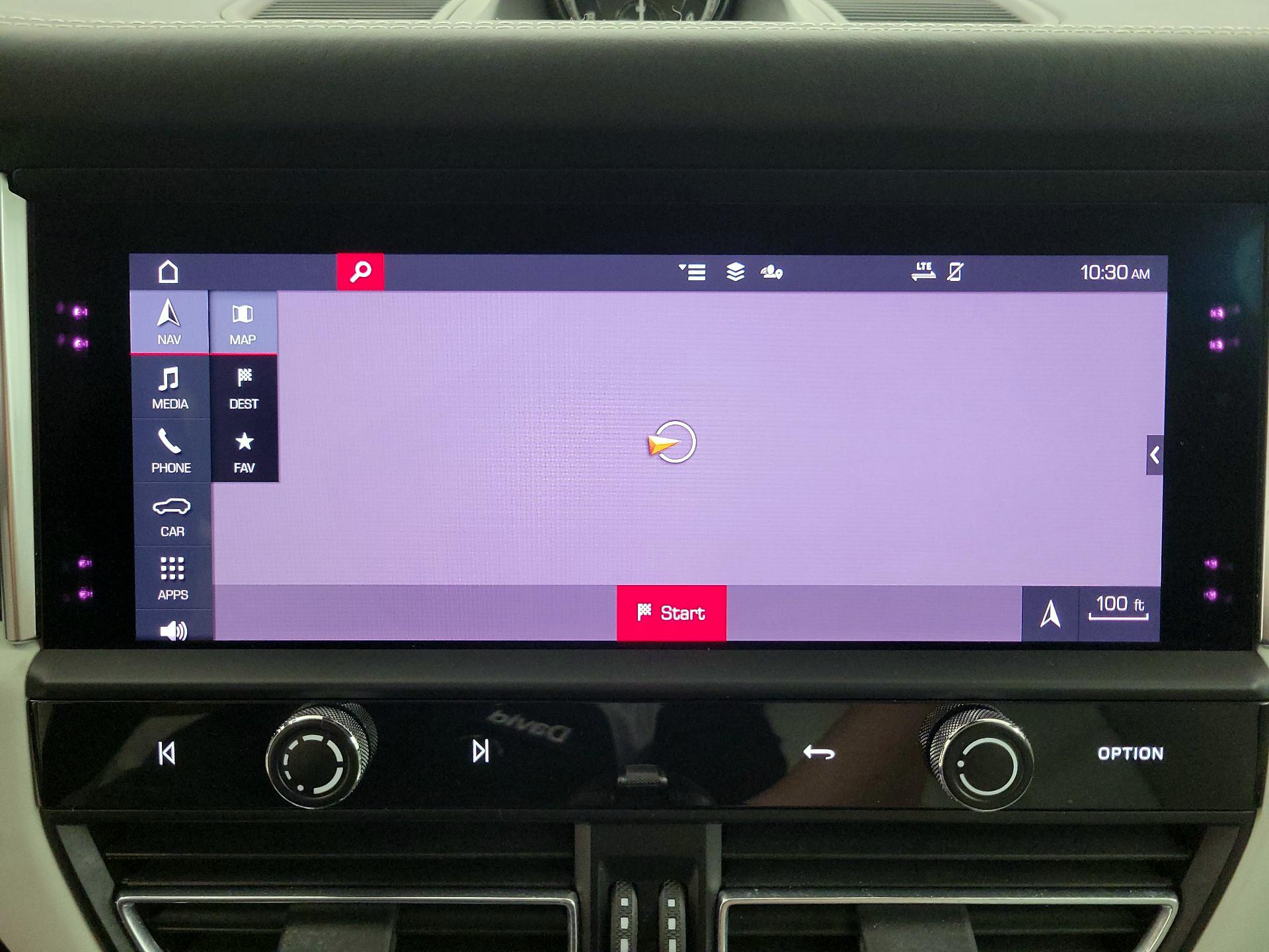 Thumbnail: 2023 Porsche Macan - 14