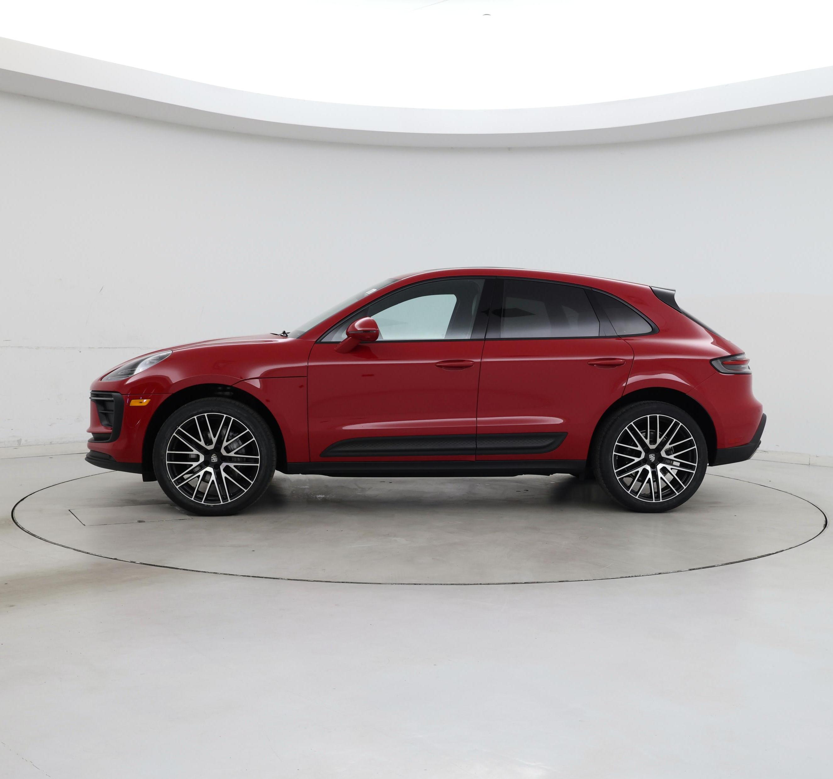 Thumbnail: 2023 Porsche Macan - 3