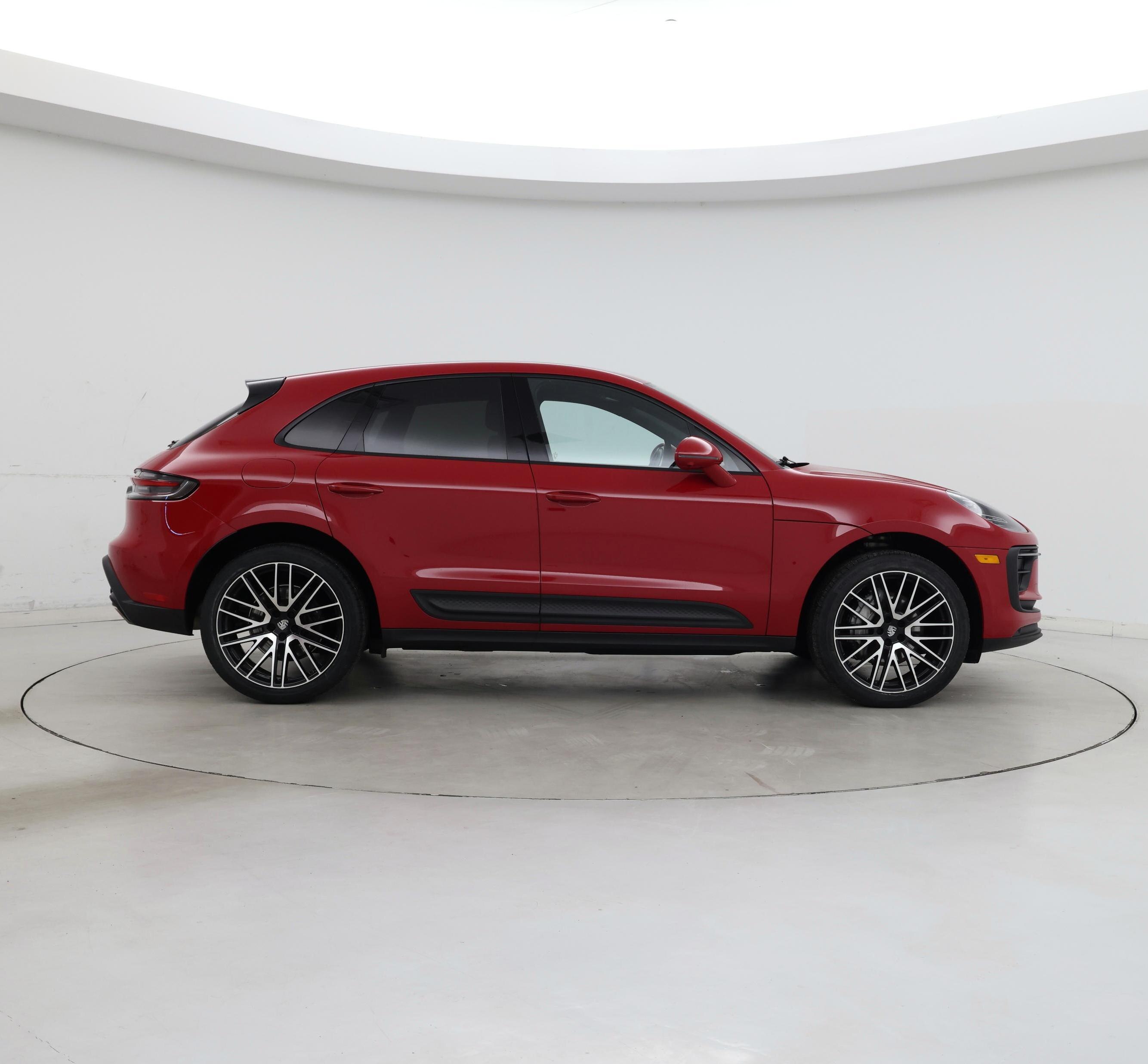 Thumbnail: 2023 Porsche Macan - 7