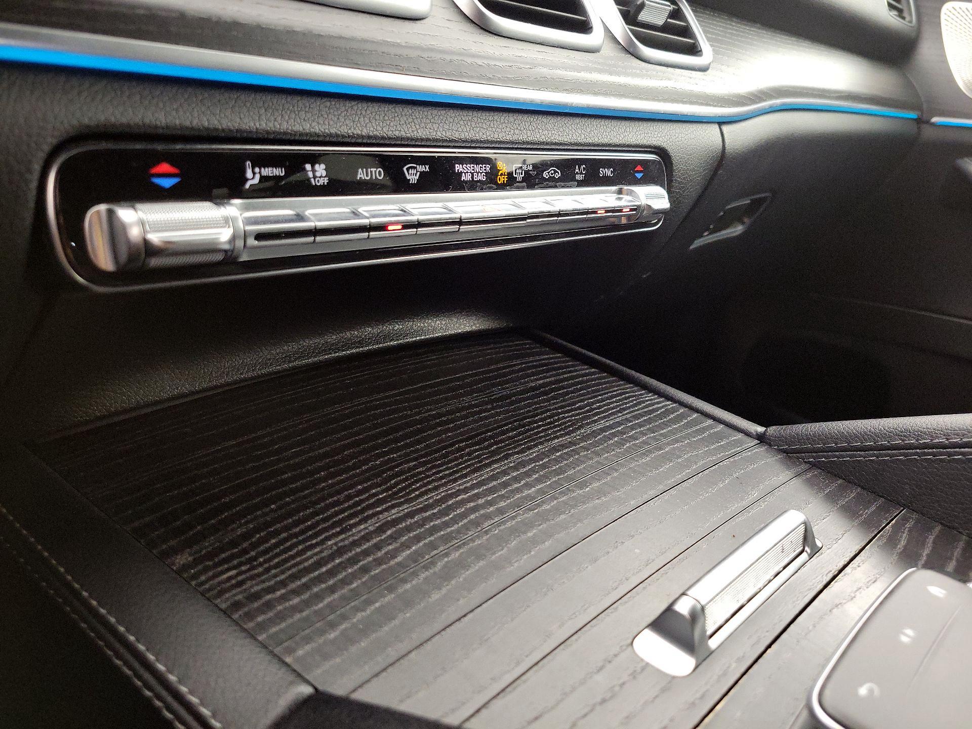 Thumbnail: 2021 Mercedes-Benz GLE - 17