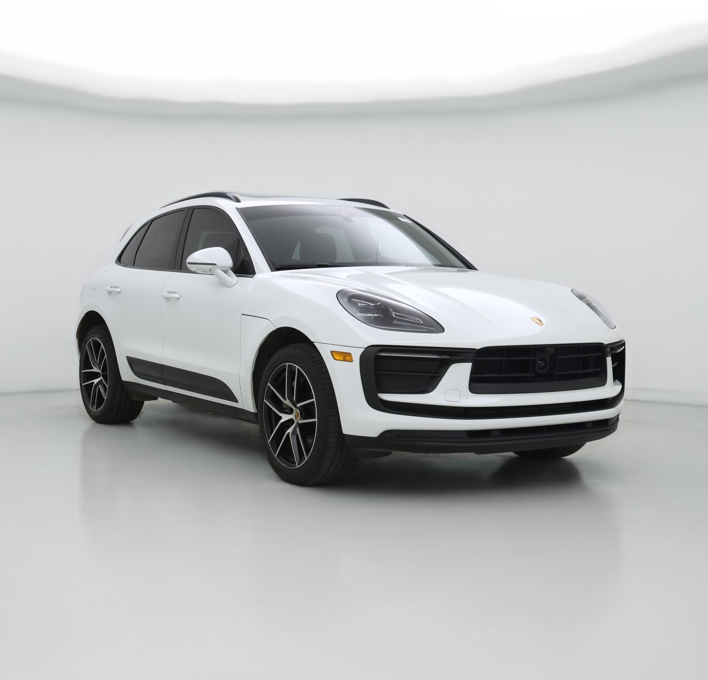 Thumbnail: 2023 Porsche Macan - 1