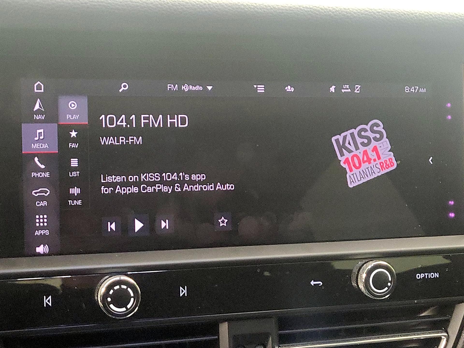 Thumbnail: 2023 Porsche Macan - 16