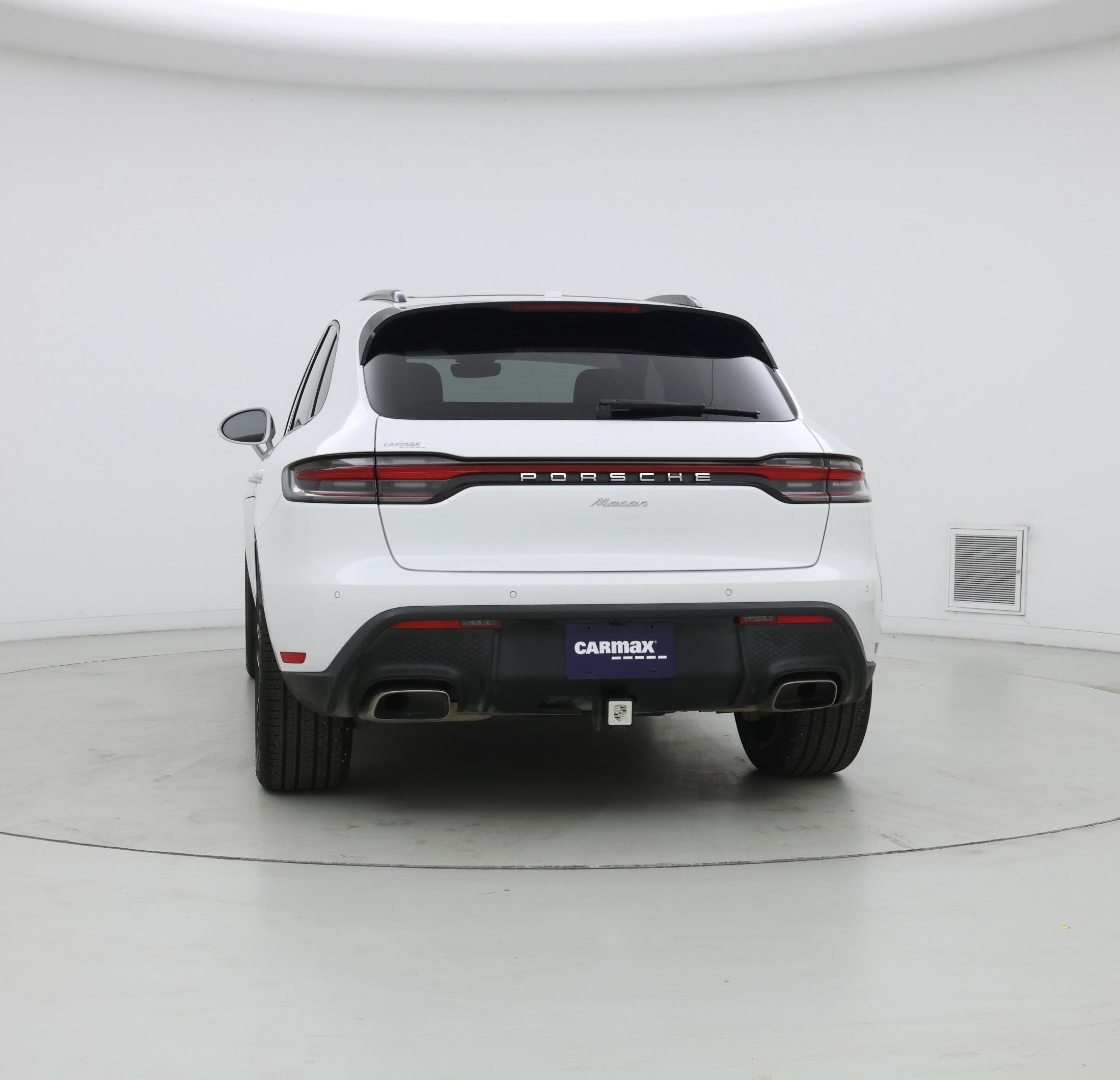 Thumbnail: 2023 Porsche Macan - 6