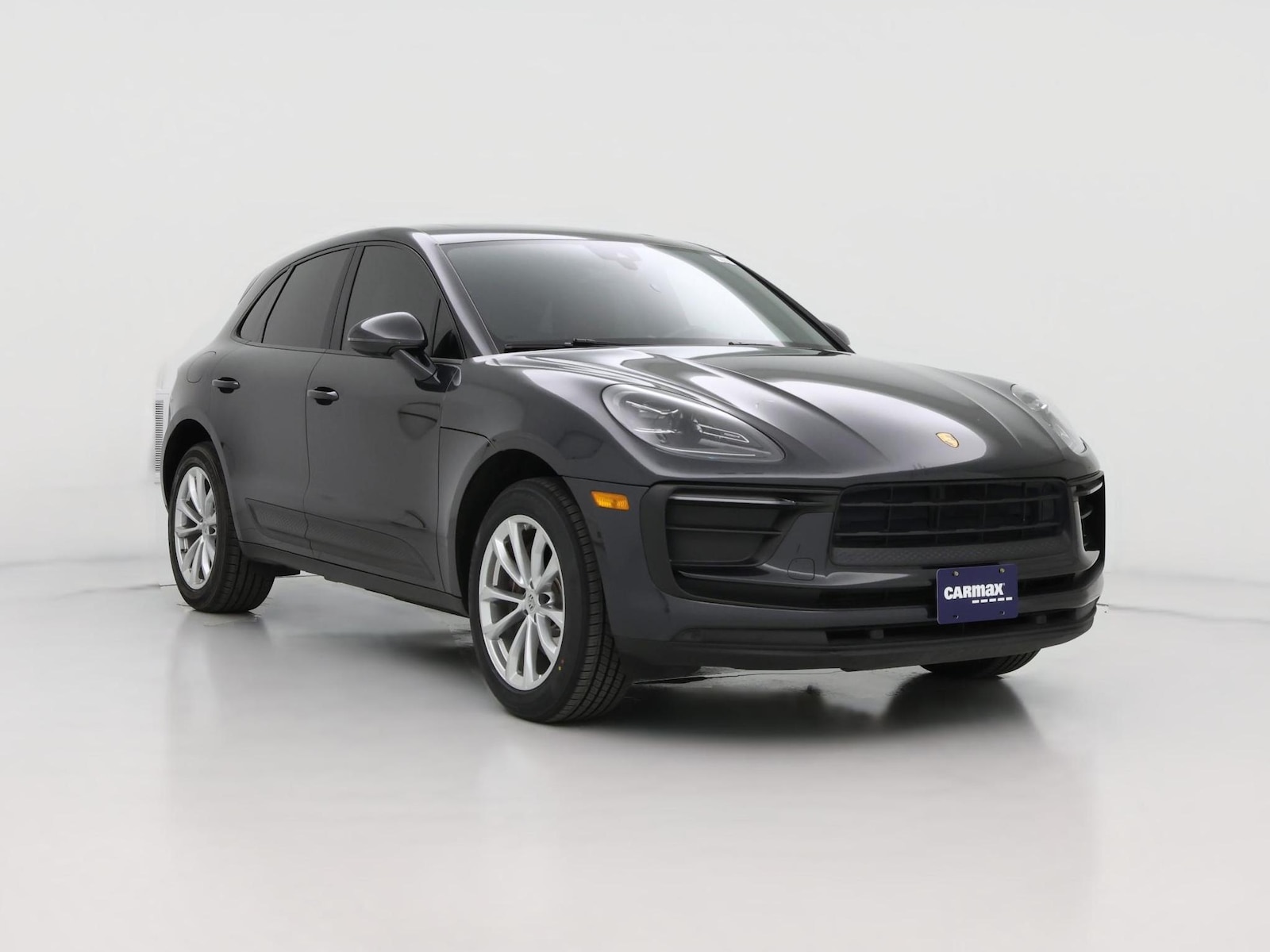 2022 Porsche Macan Base