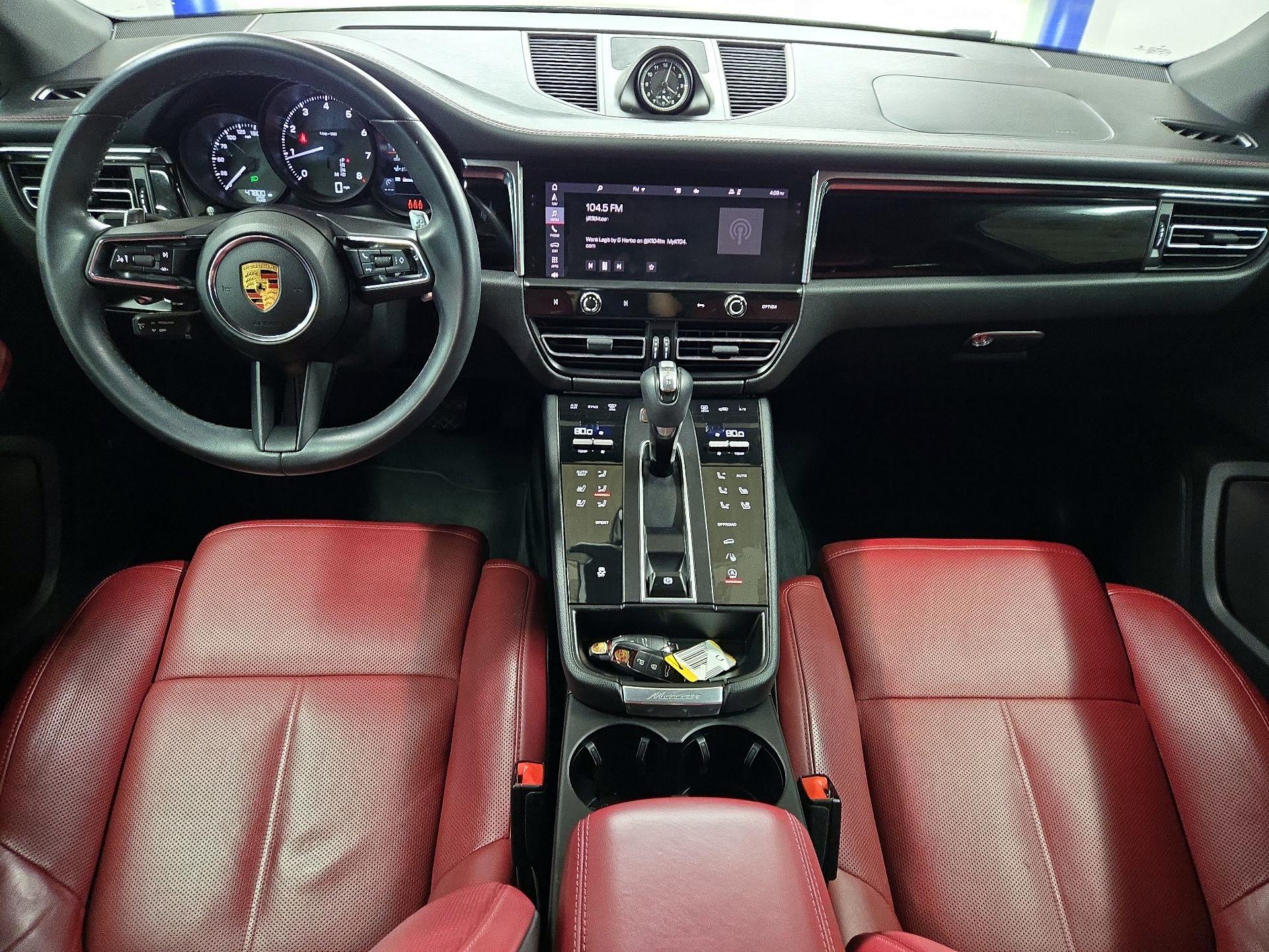 Thumbnail: 2022 Porsche Macan - 9