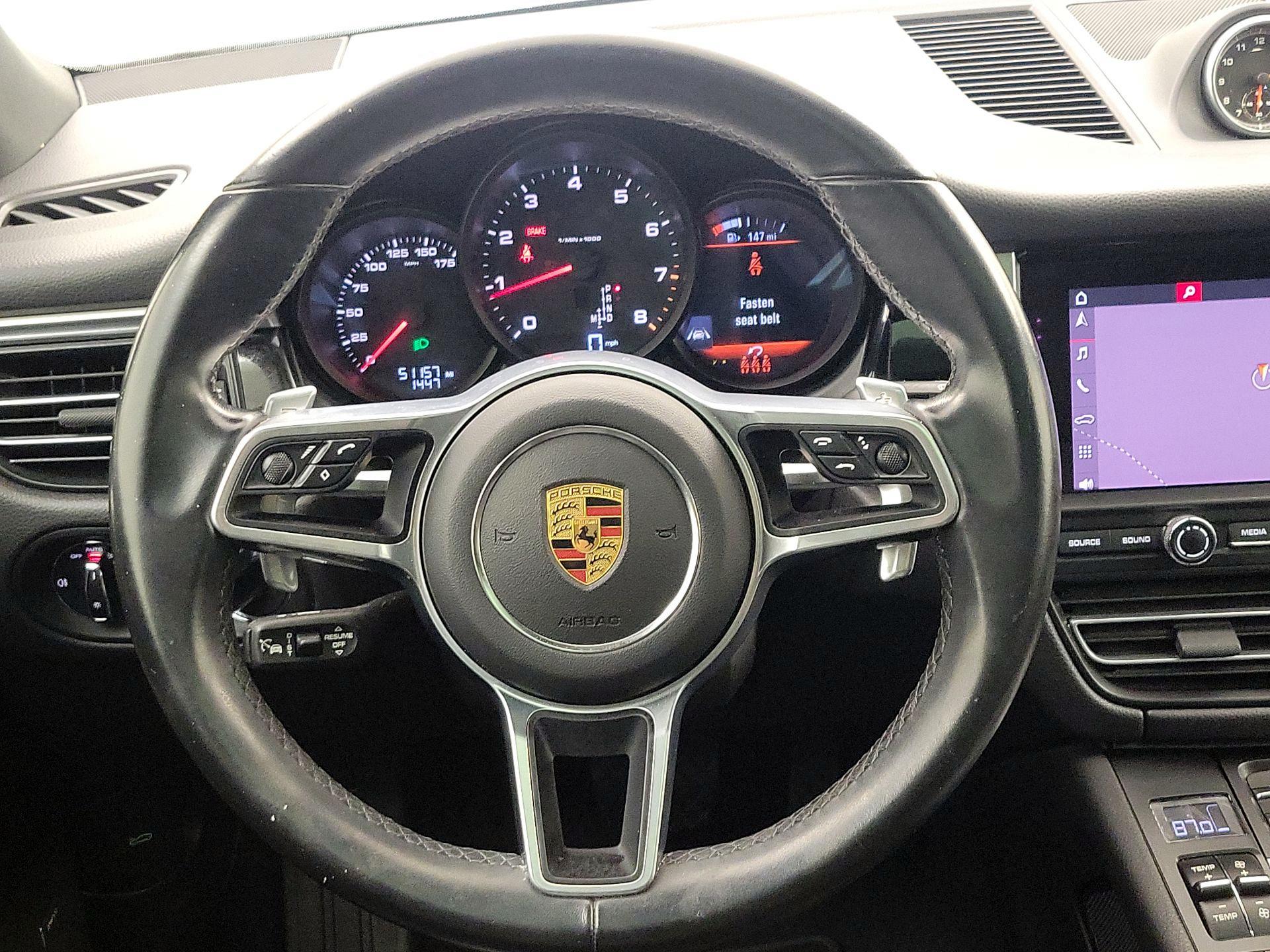 Thumbnail: 2021 Porsche Macan - 10