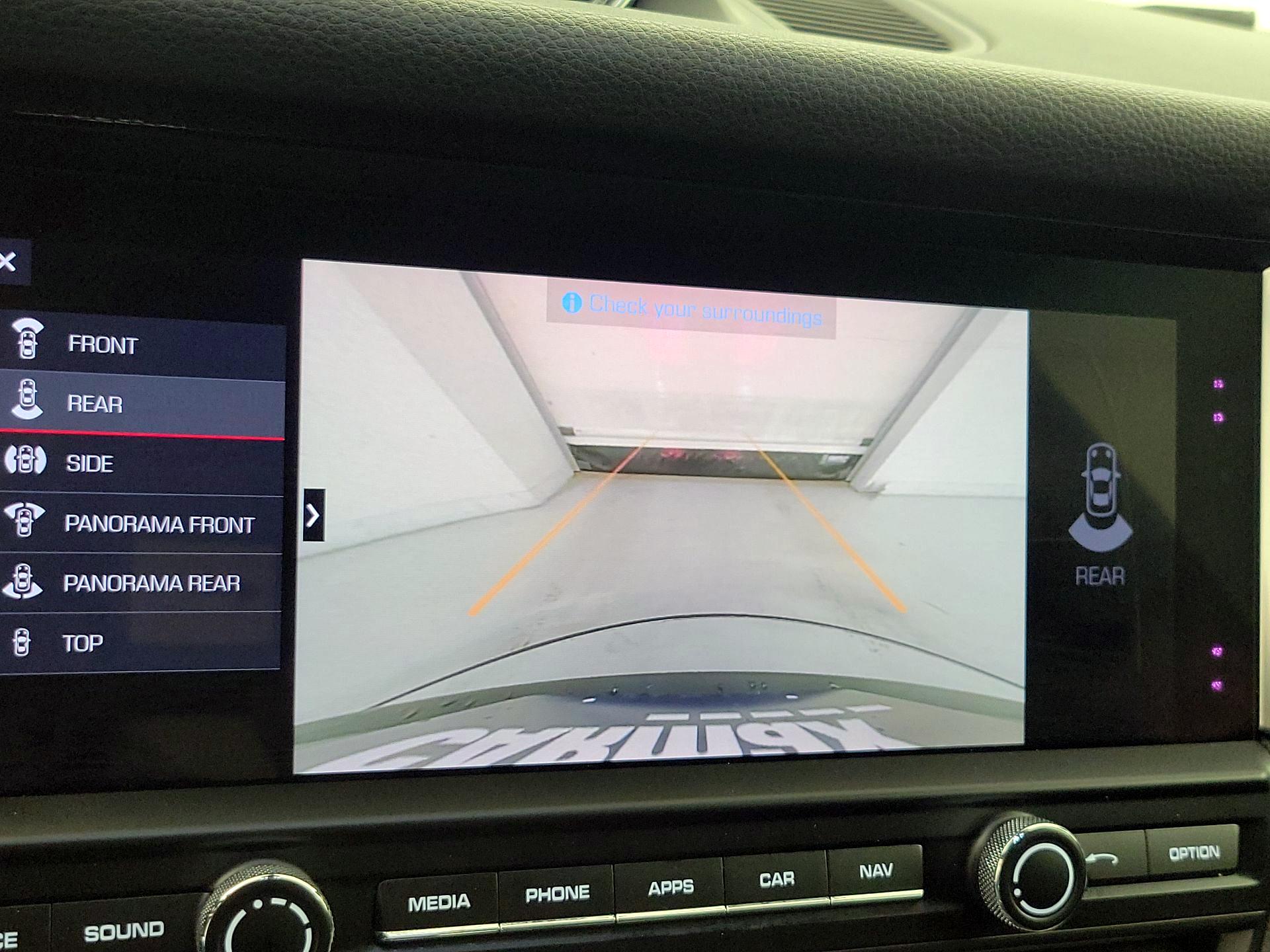 Thumbnail: 2021 Porsche Macan - 15