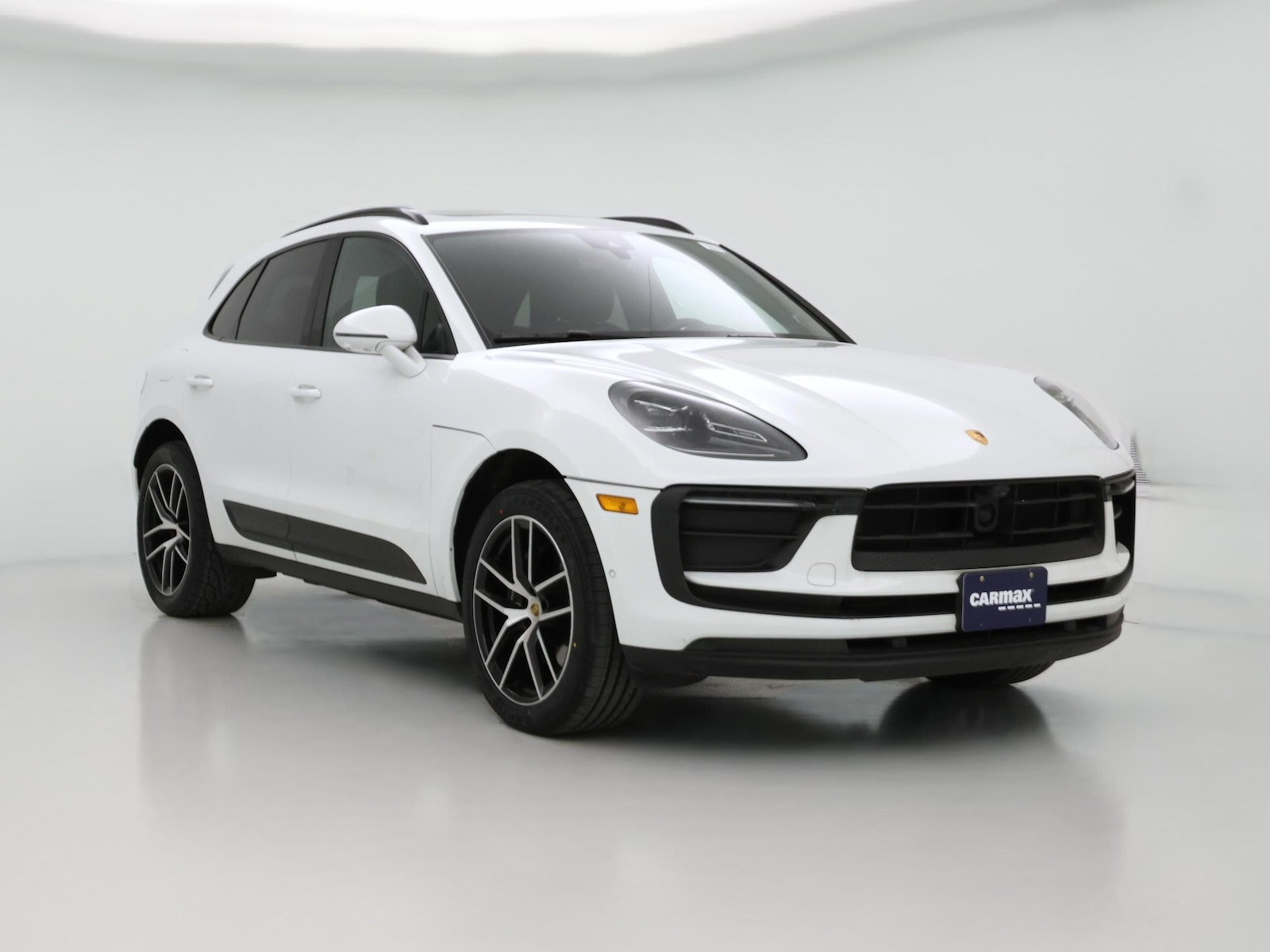 2022 Porsche Macan Base