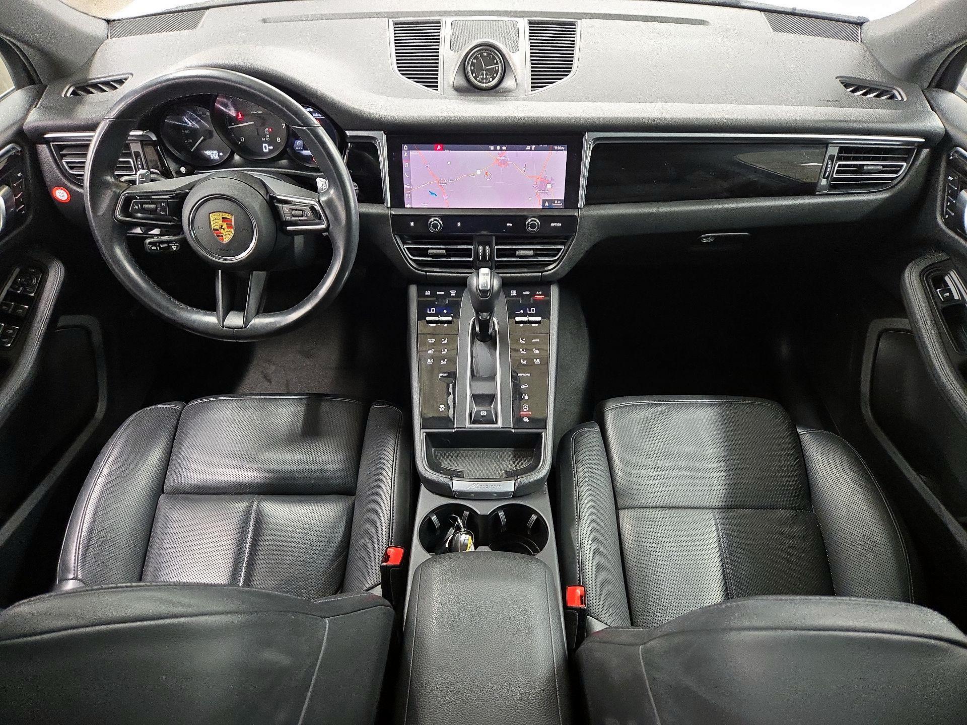 Thumbnail: 2022 Porsche Macan - 9