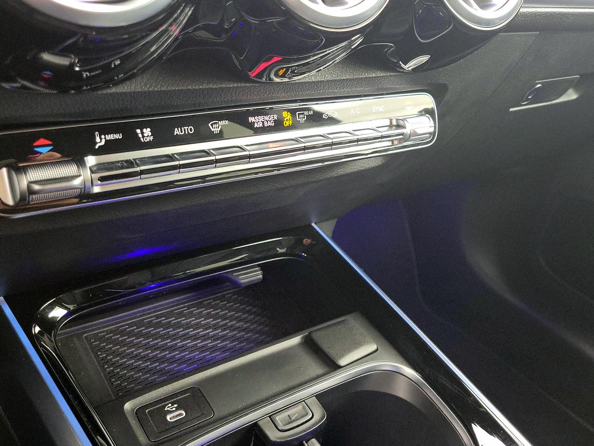 Thumbnail: 2024 Mercedes-Benz GLB - 17