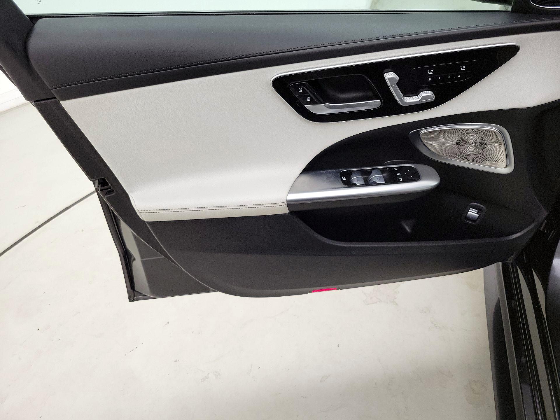 Thumbnail: 2022 Mercedes-Benz C-Class - 12