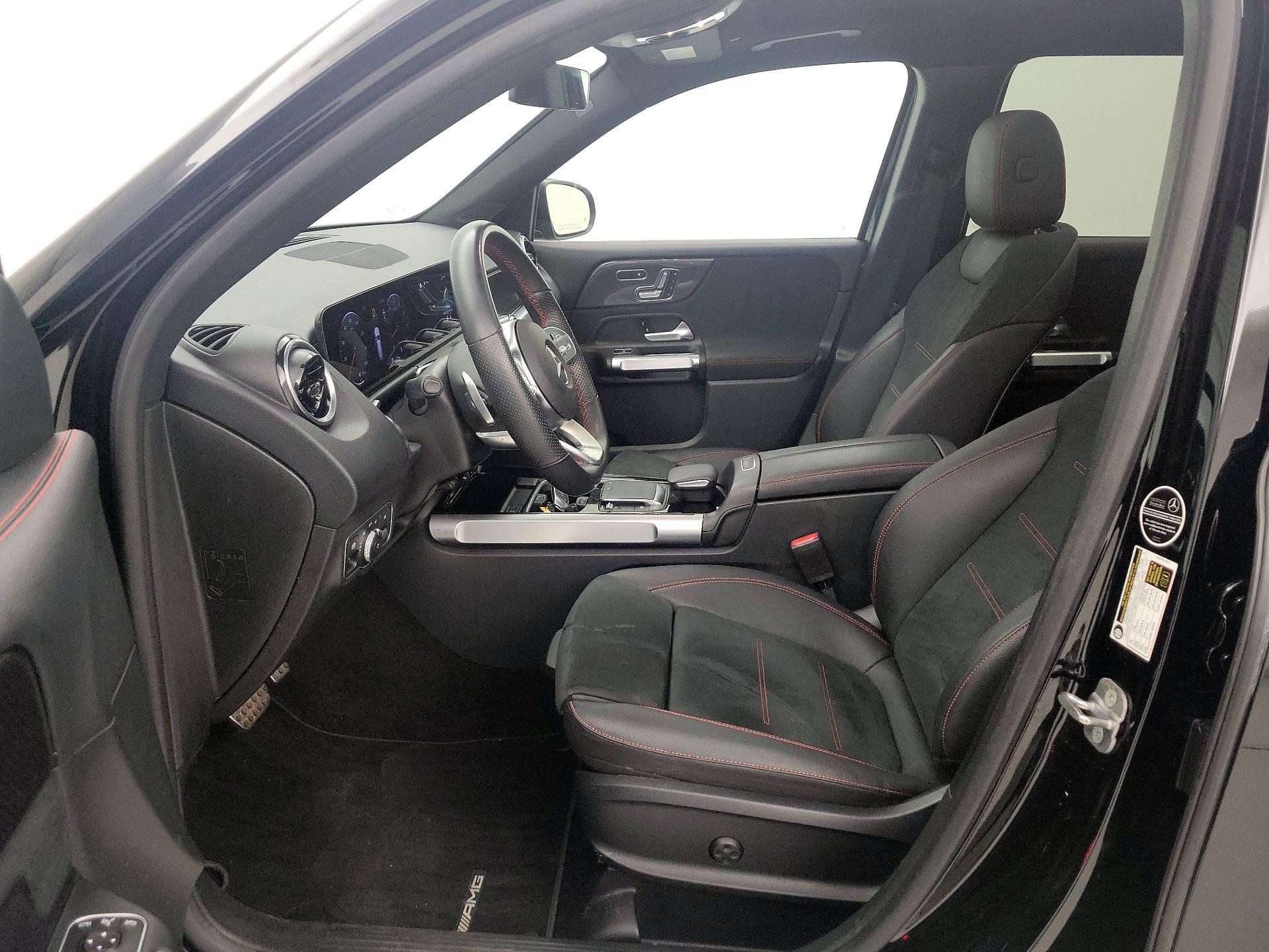 Thumbnail: 2023 Mercedes-Benz GLB - 11