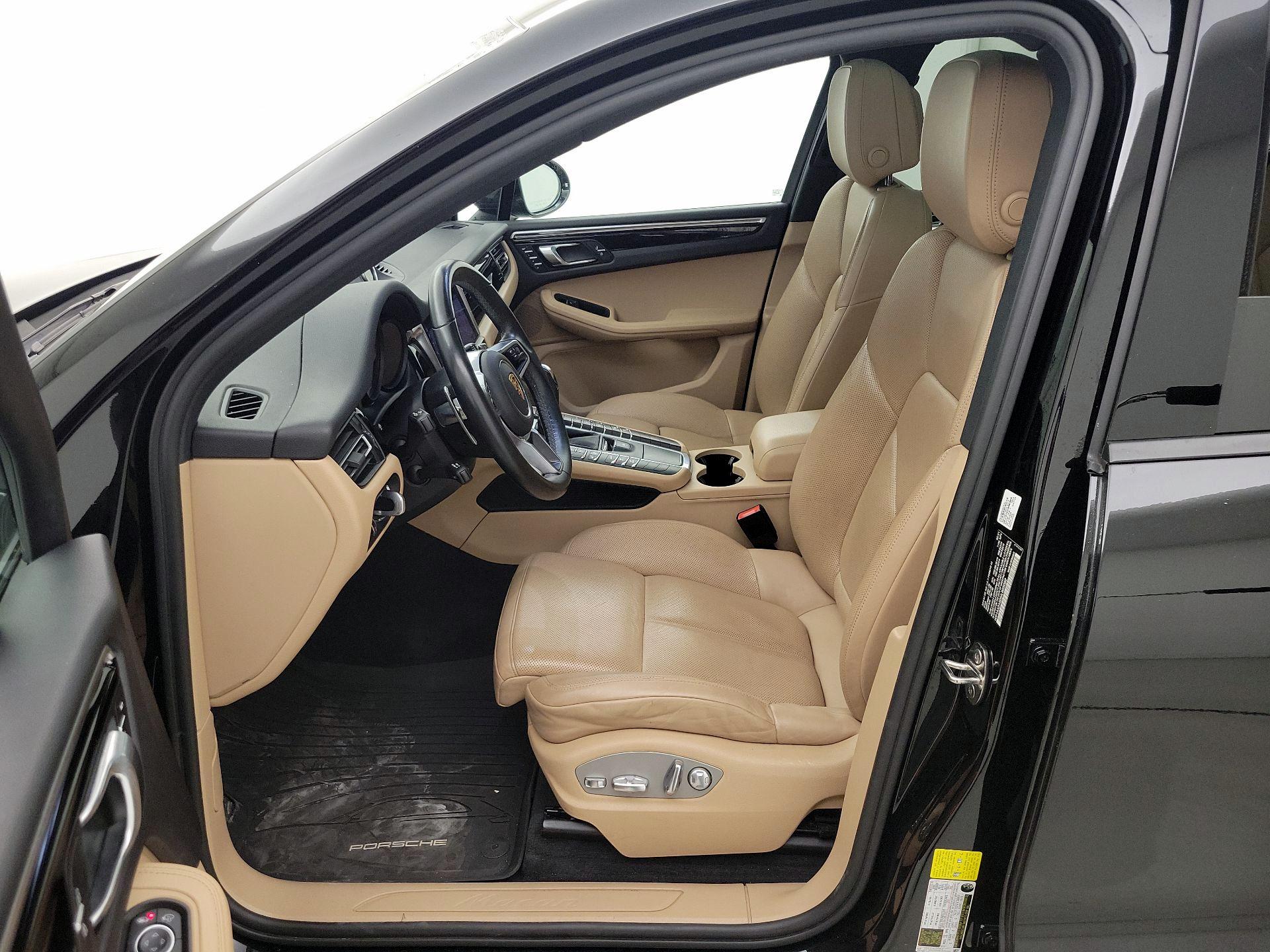 Thumbnail: 2021 Porsche Macan - 11