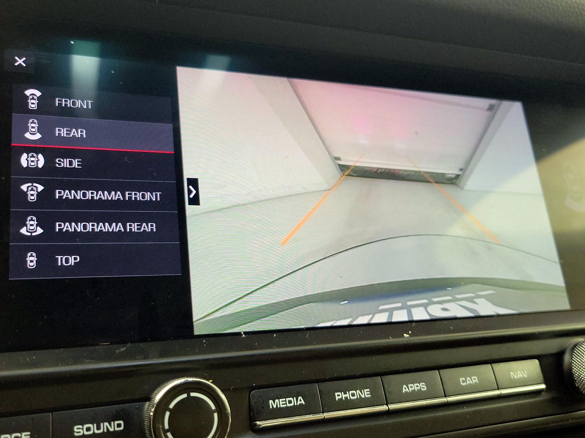 Thumbnail: 2021 Porsche Macan - 15