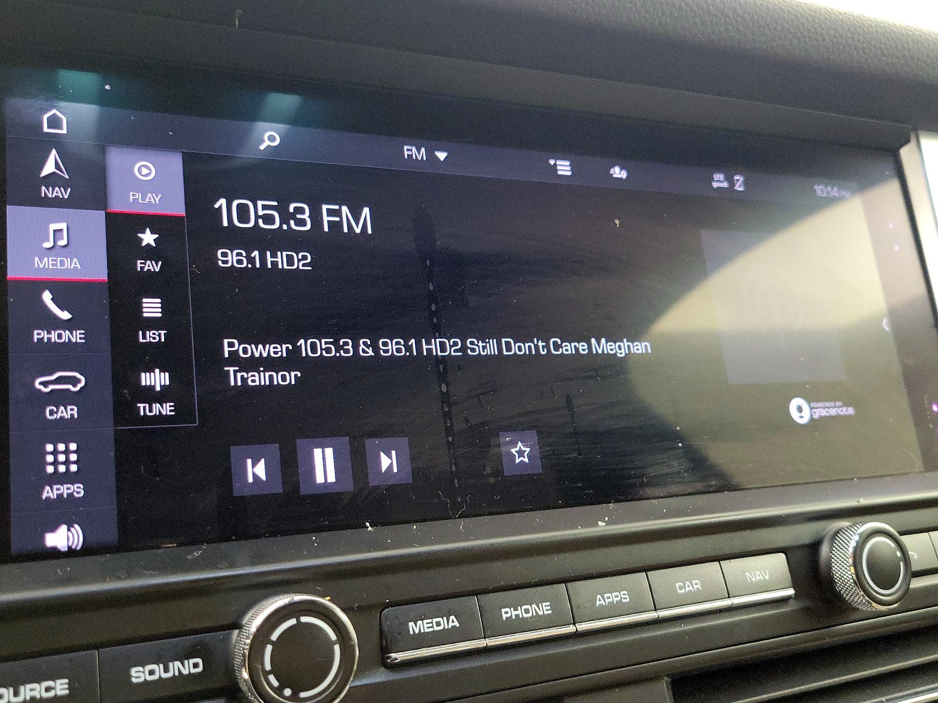 Thumbnail: 2021 Porsche Macan - 16