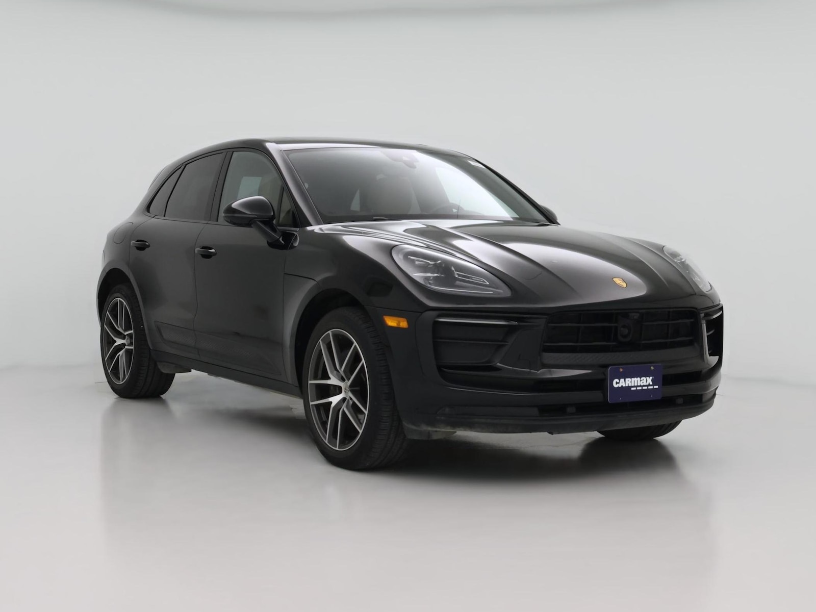 2023 Porsche Macan T