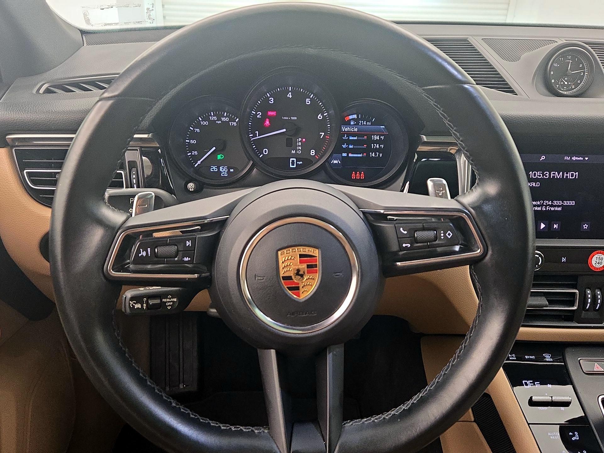 Thumbnail: 2023 Porsche Macan - 10